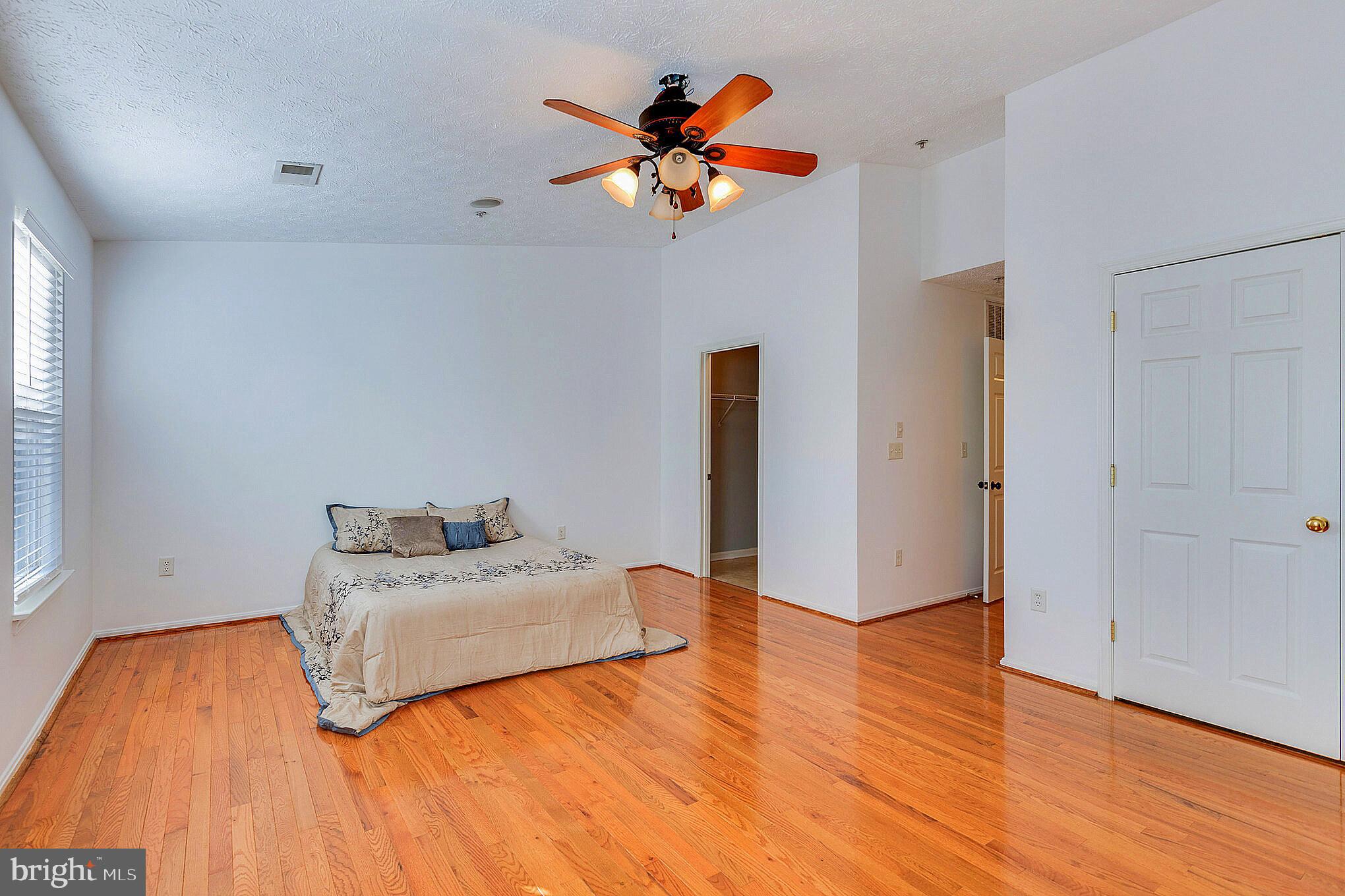 ASBURY WOODS - Residential Lease