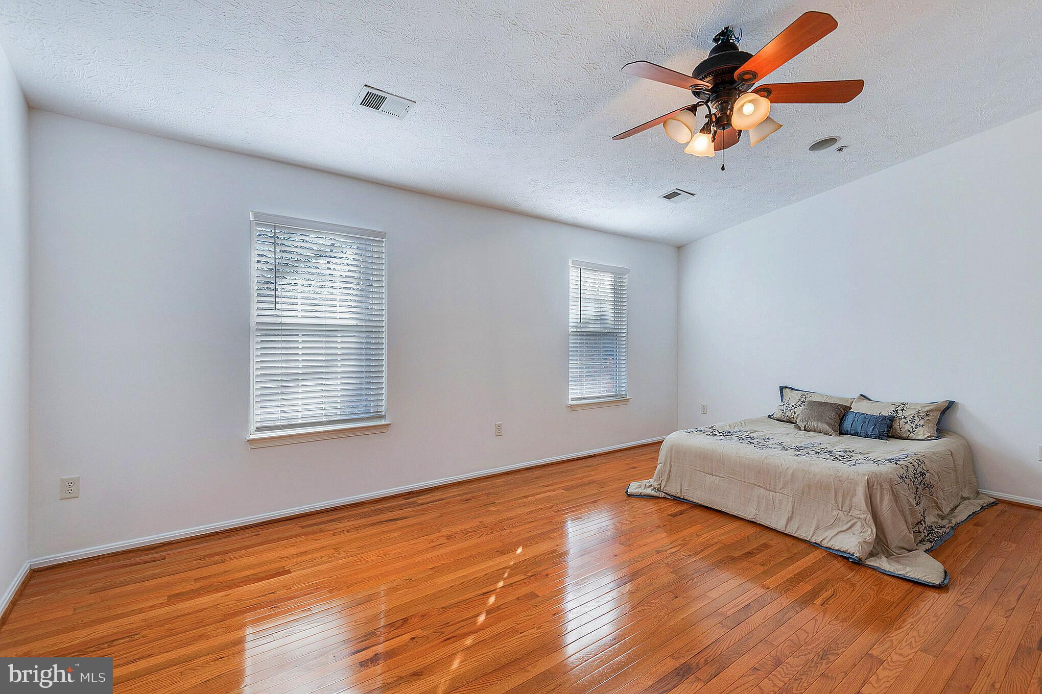 ASBURY WOODS - Residential Lease