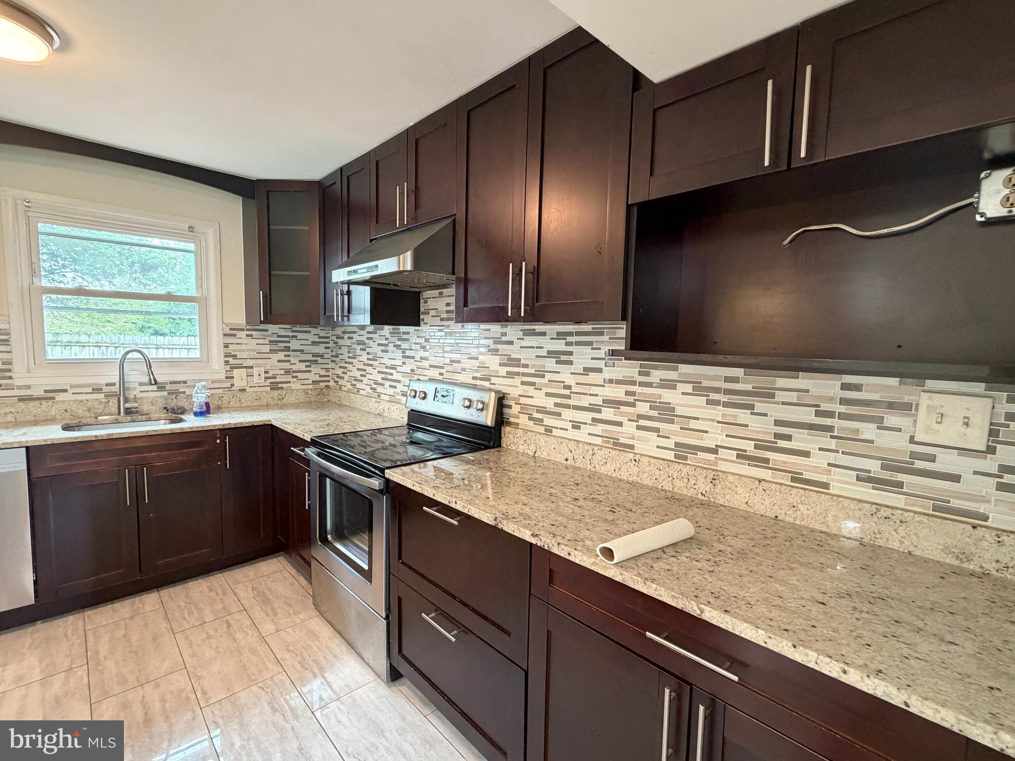 WHEATON WOODS - Residential