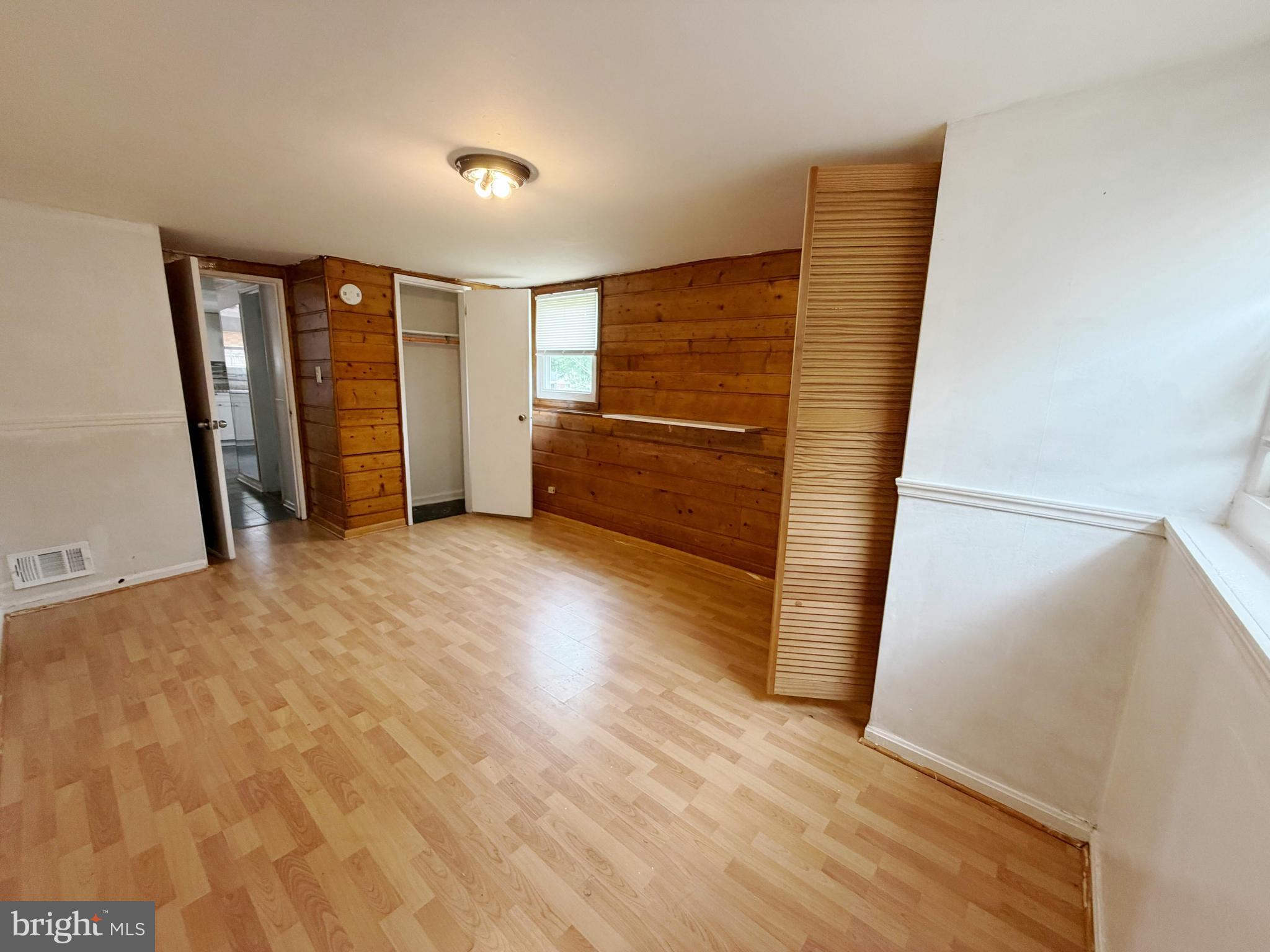 WHEATON WOODS - Residential