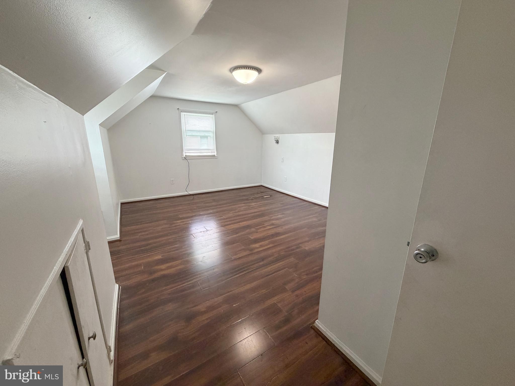 WHEATON WOODS - Residential