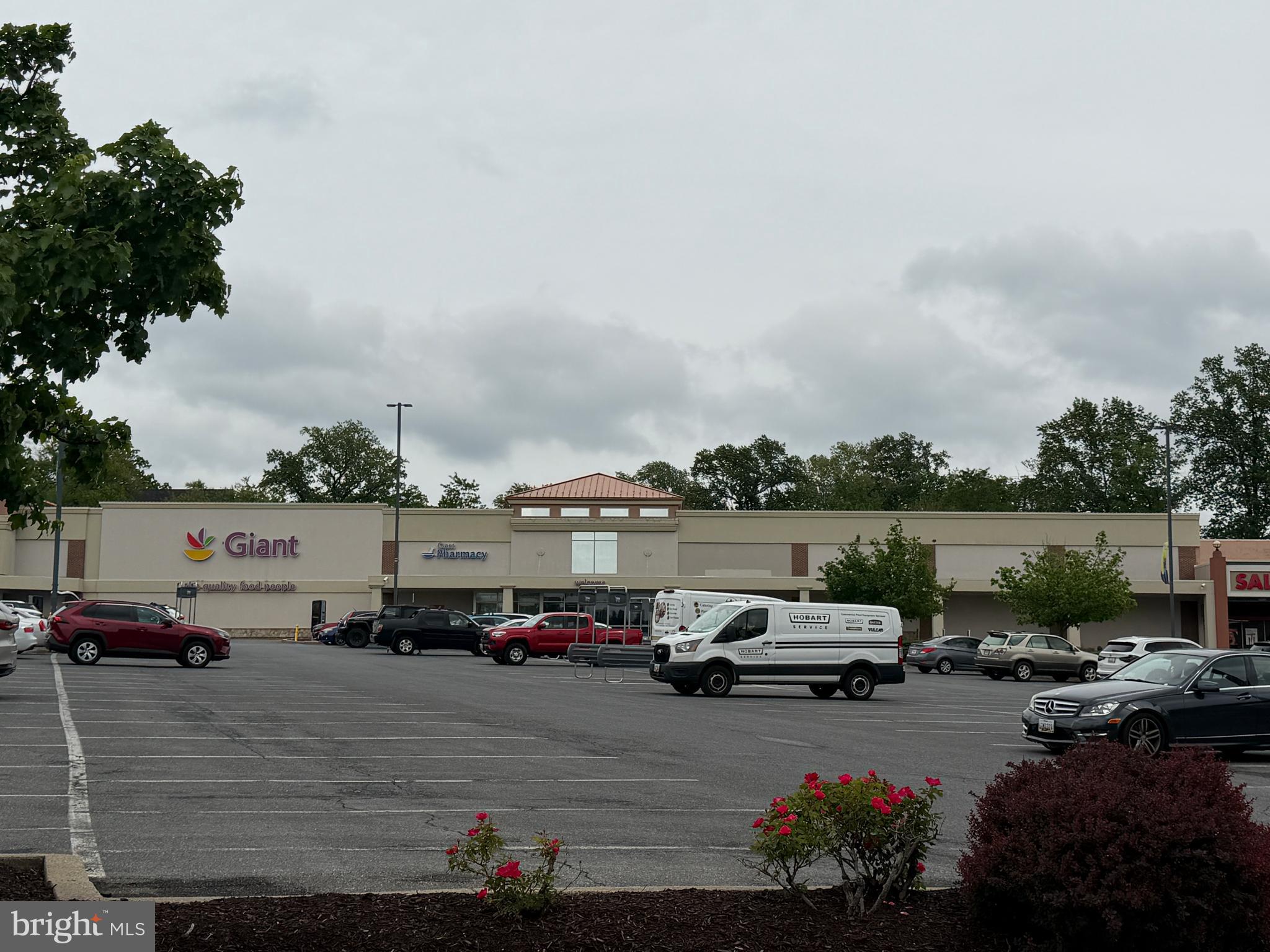 WHEATON WOODS - Residential