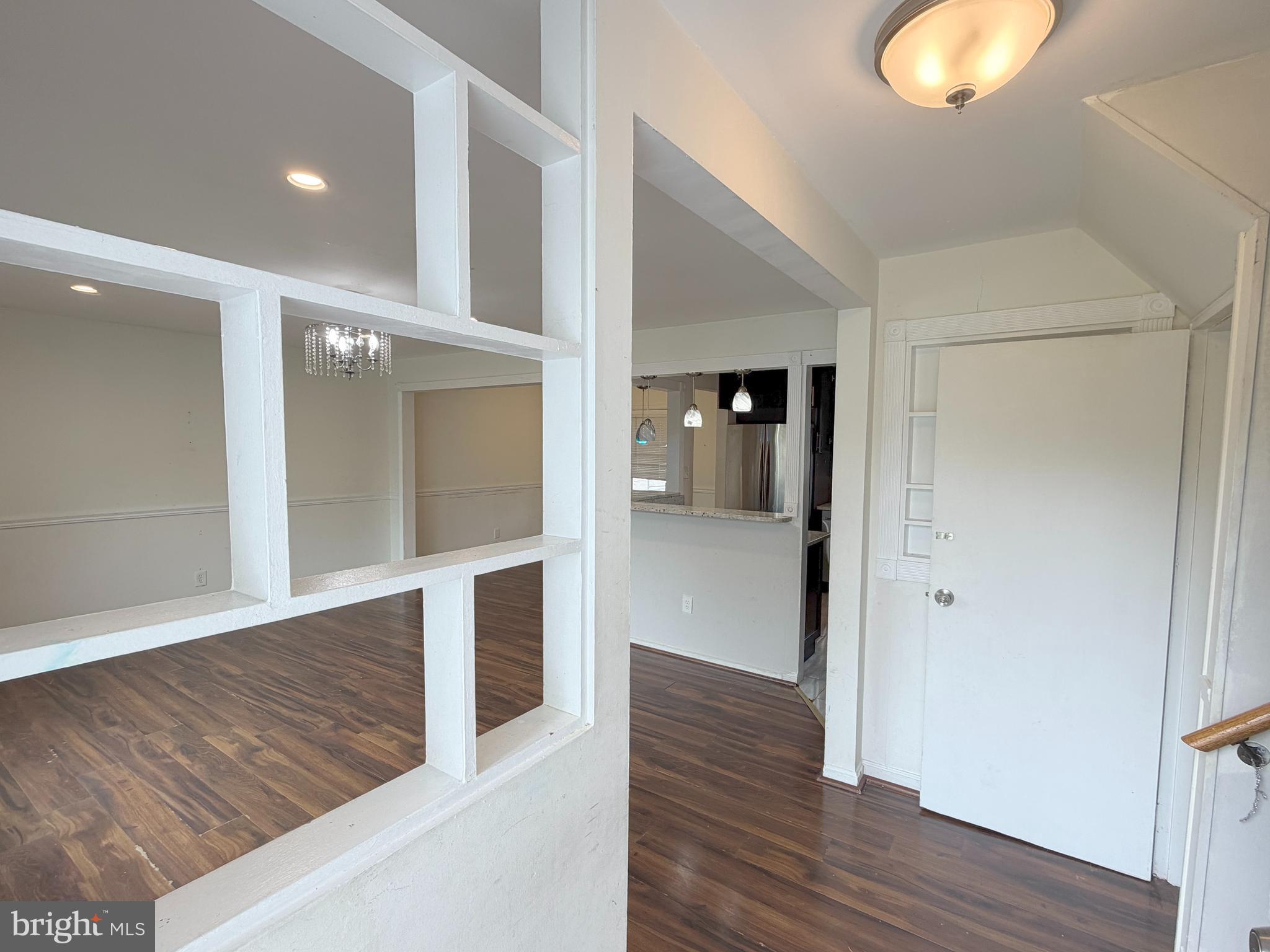 WHEATON WOODS - Residential
