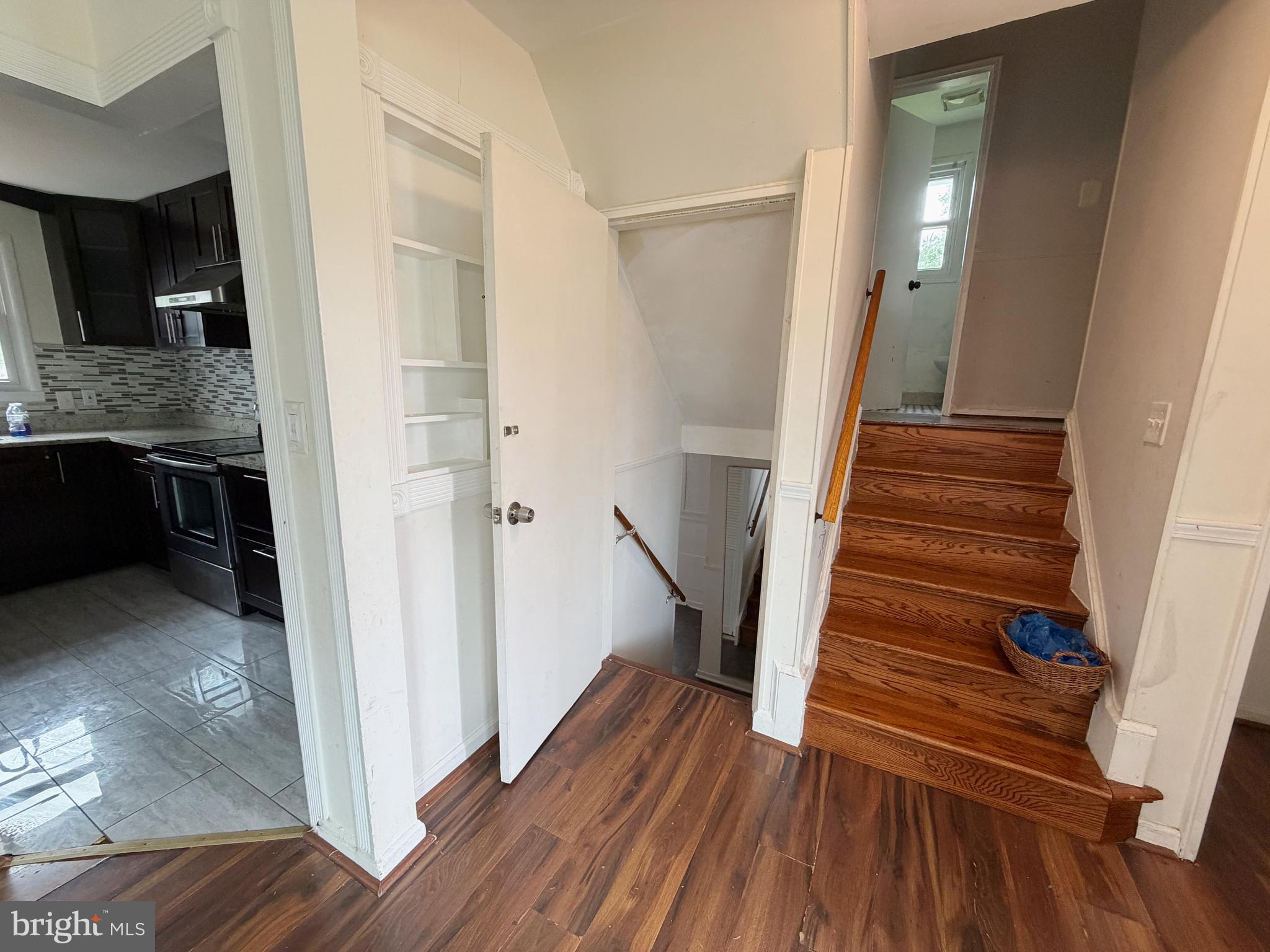 WHEATON WOODS - Residential