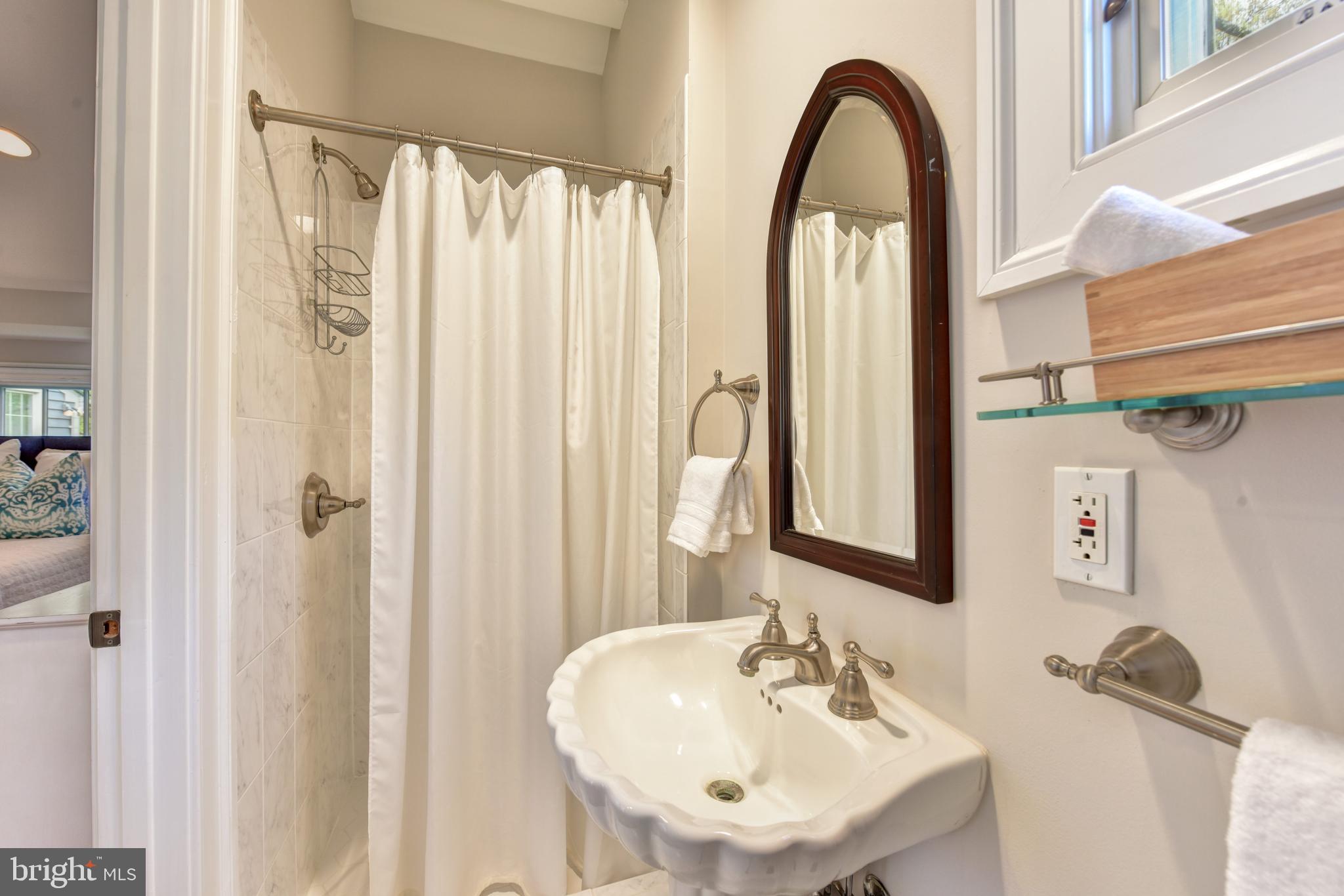 WOODMONT - Residential