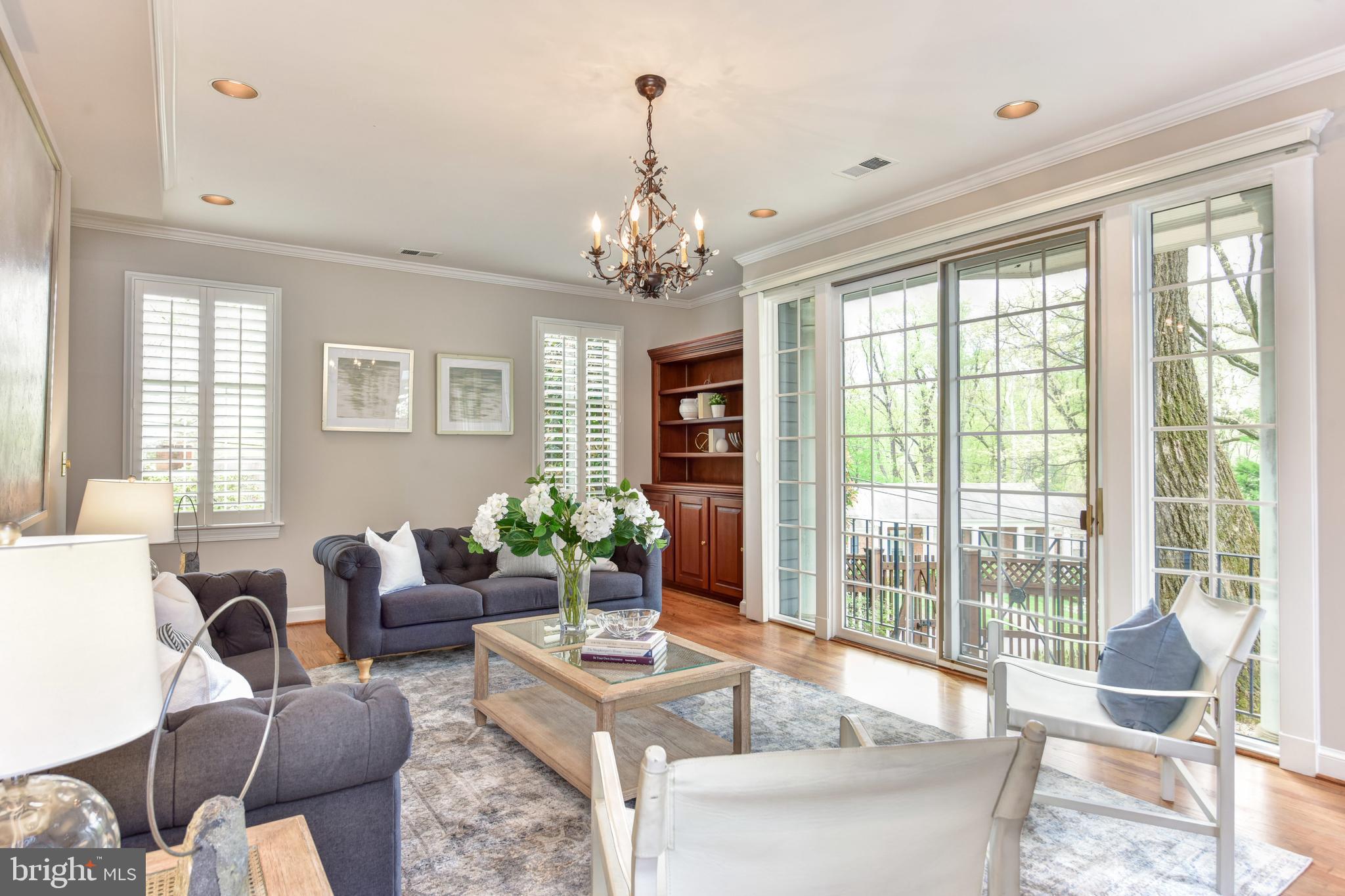 WOODMONT - Residential