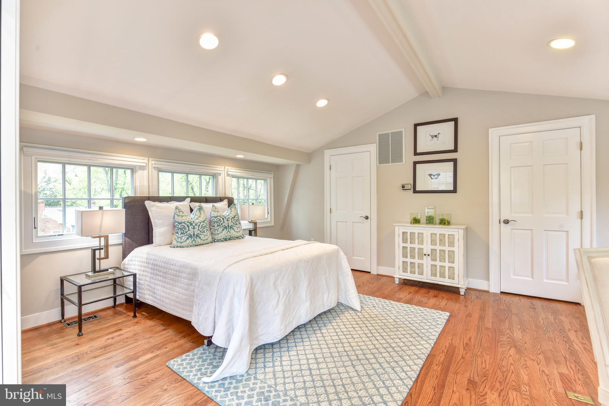 WOODMONT - Residential