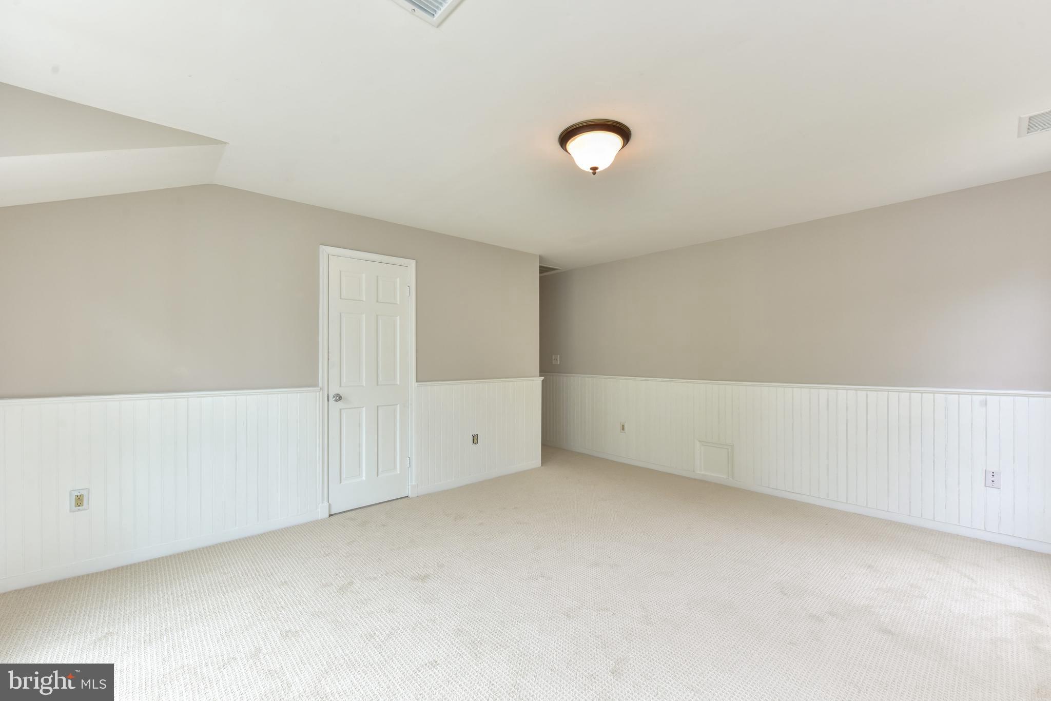 WOODMONT - Residential