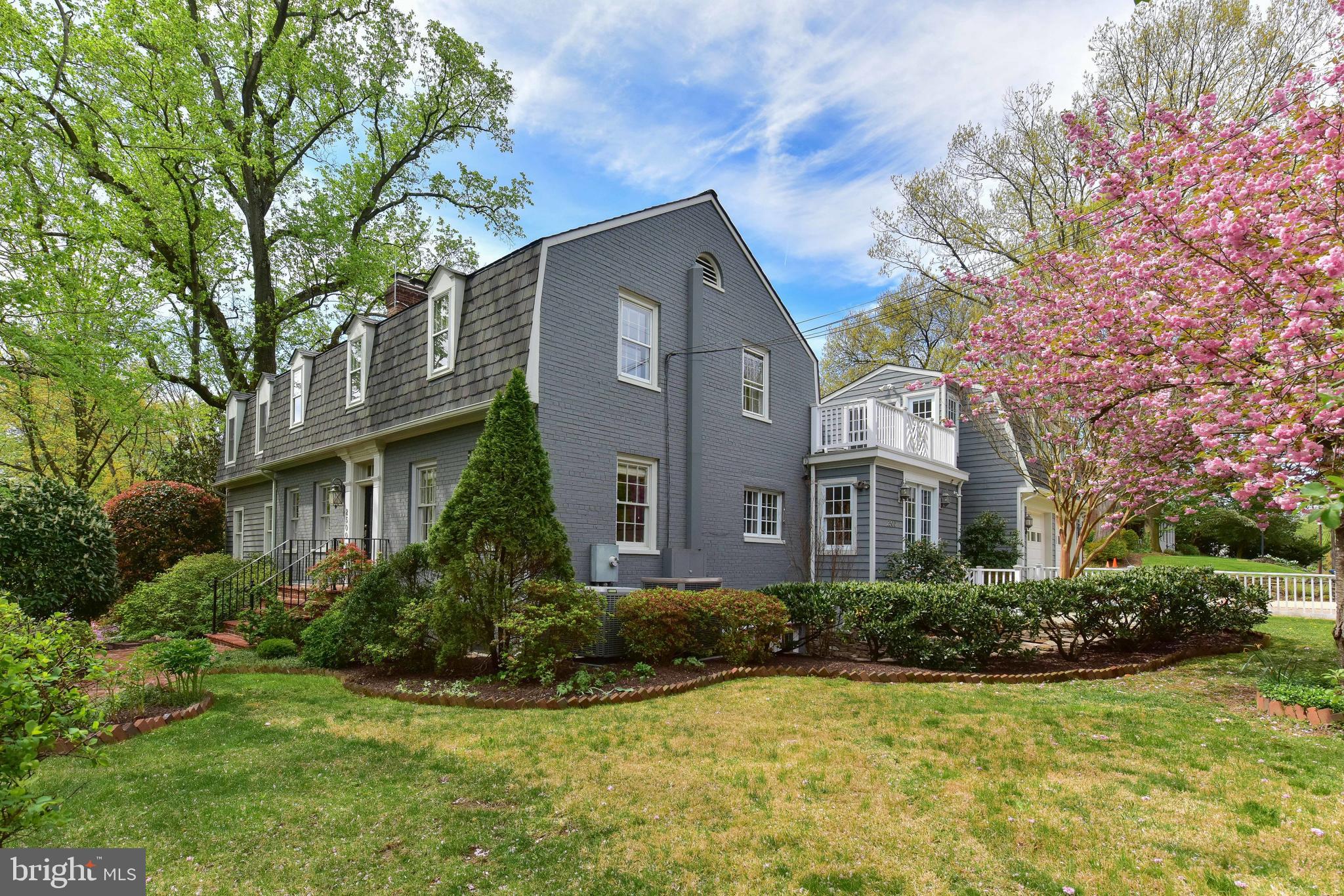 WOODMONT - Residential