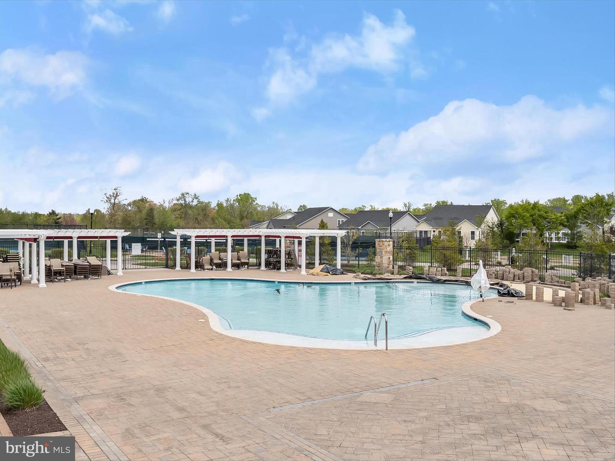 TWO RIVERS - Residential