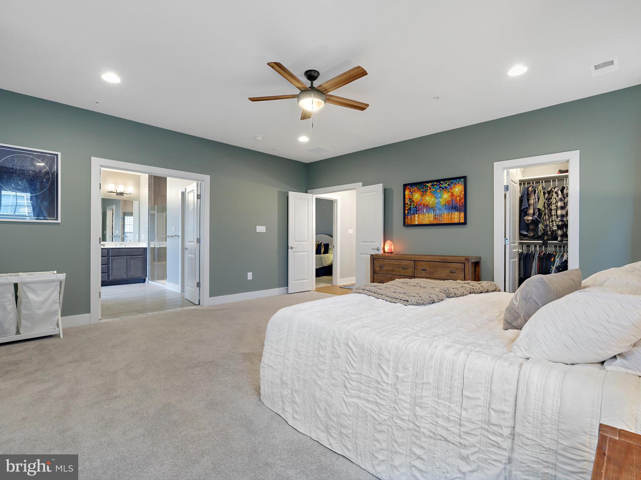 TWO RIVERS - Residential