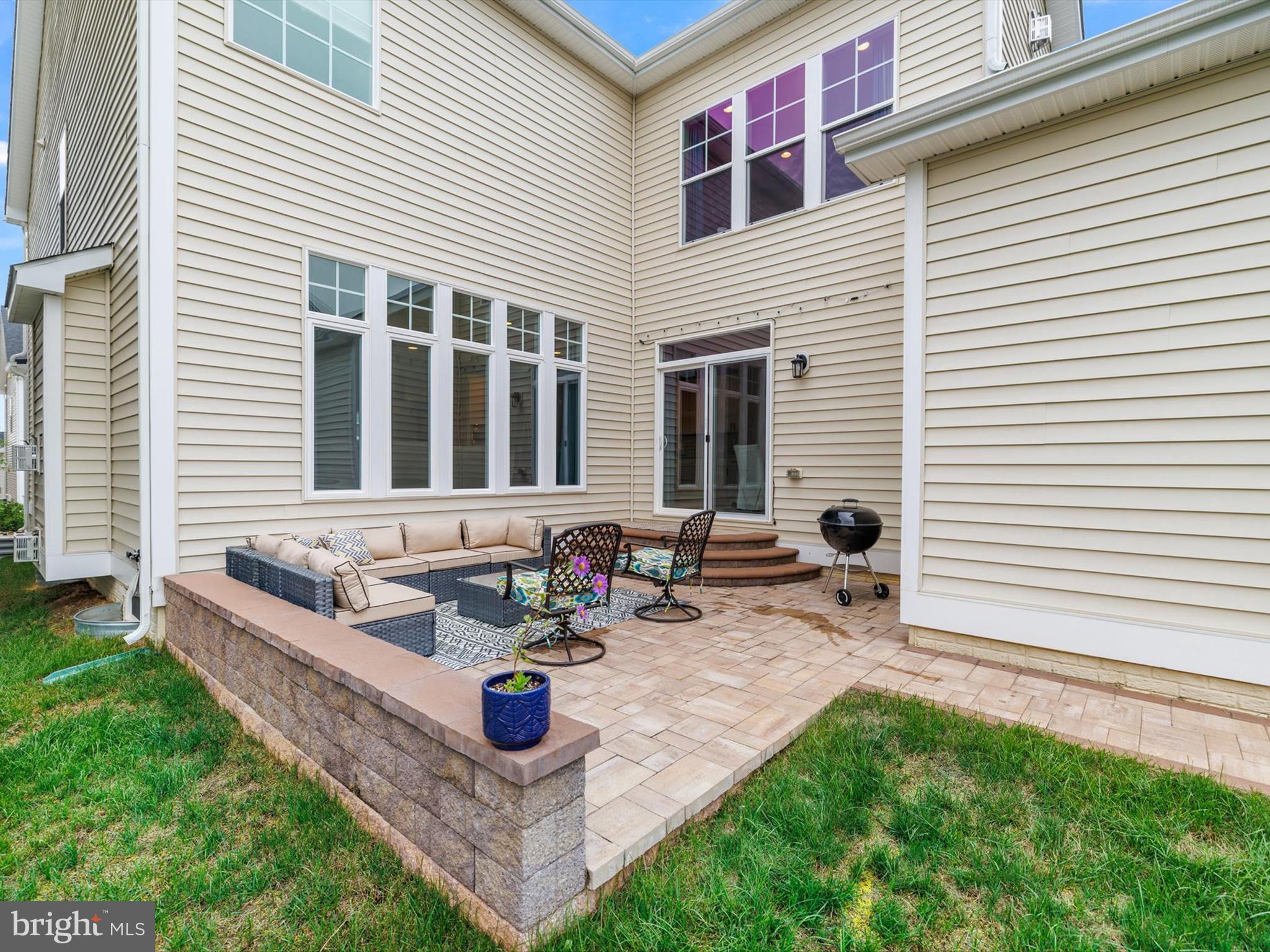 TWO RIVERS - Residential