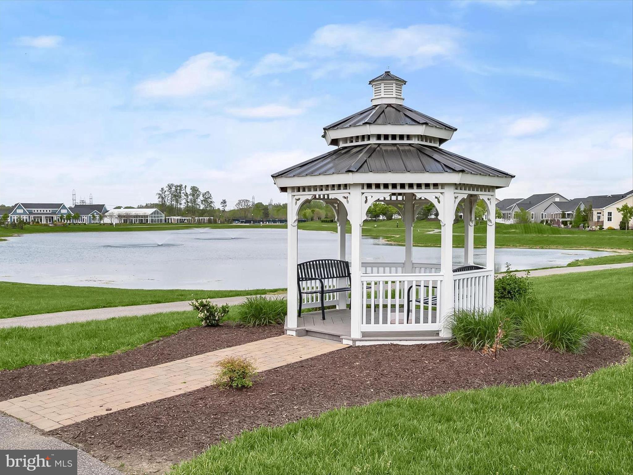 TWO RIVERS - Residential