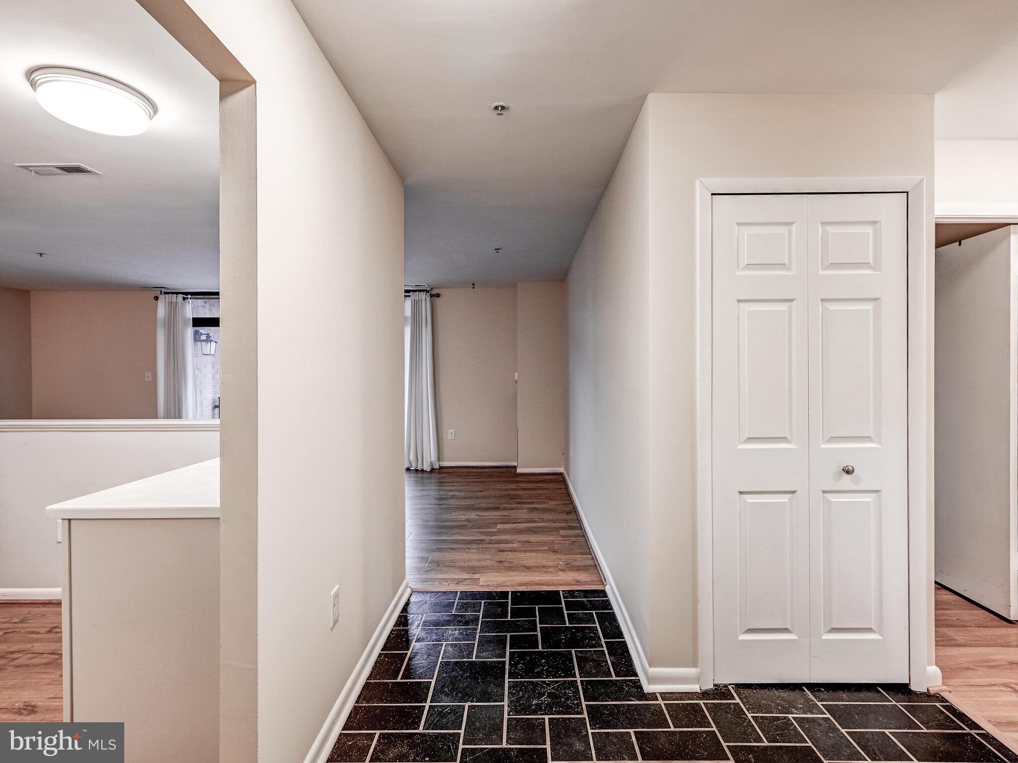 DULANEY TOWERS - Residential