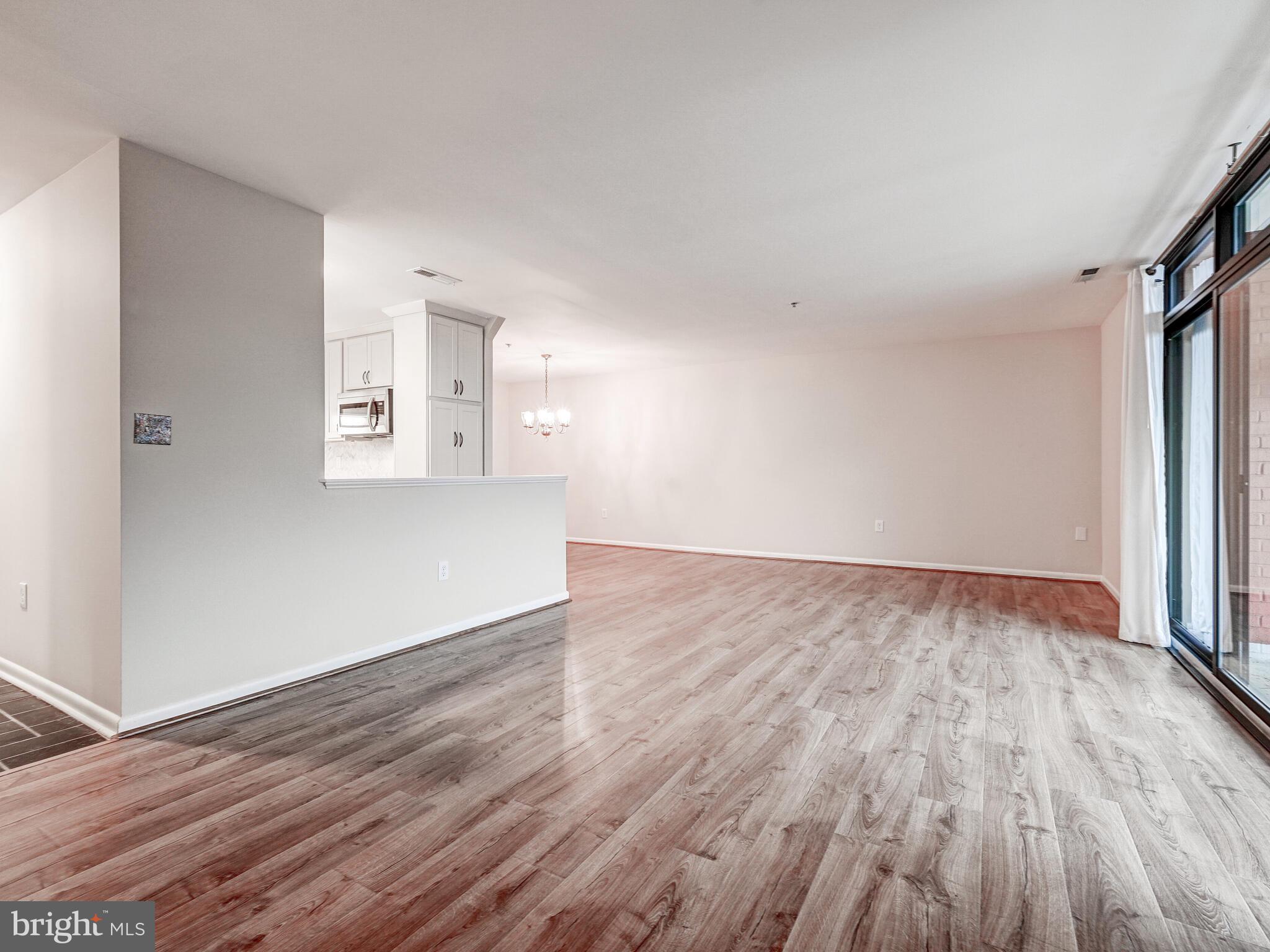 DULANEY TOWERS - Residential