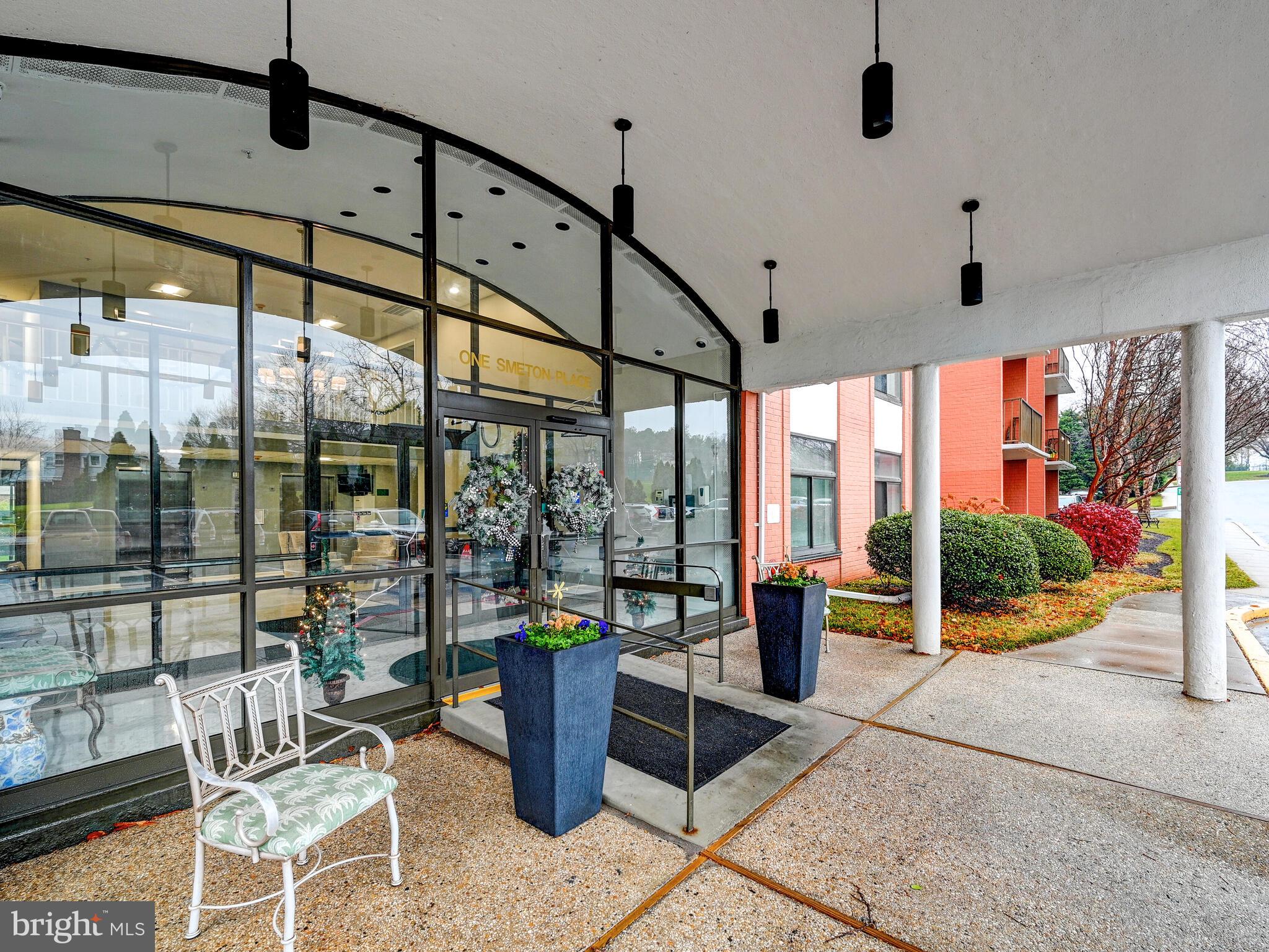 DULANEY TOWERS - Residential