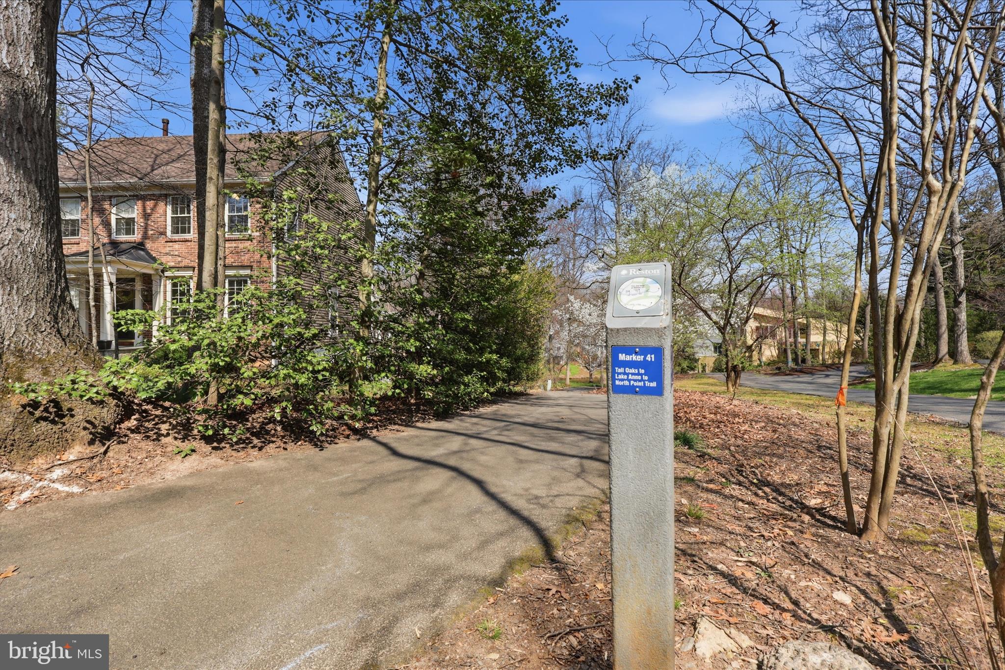 RESTON - Residential