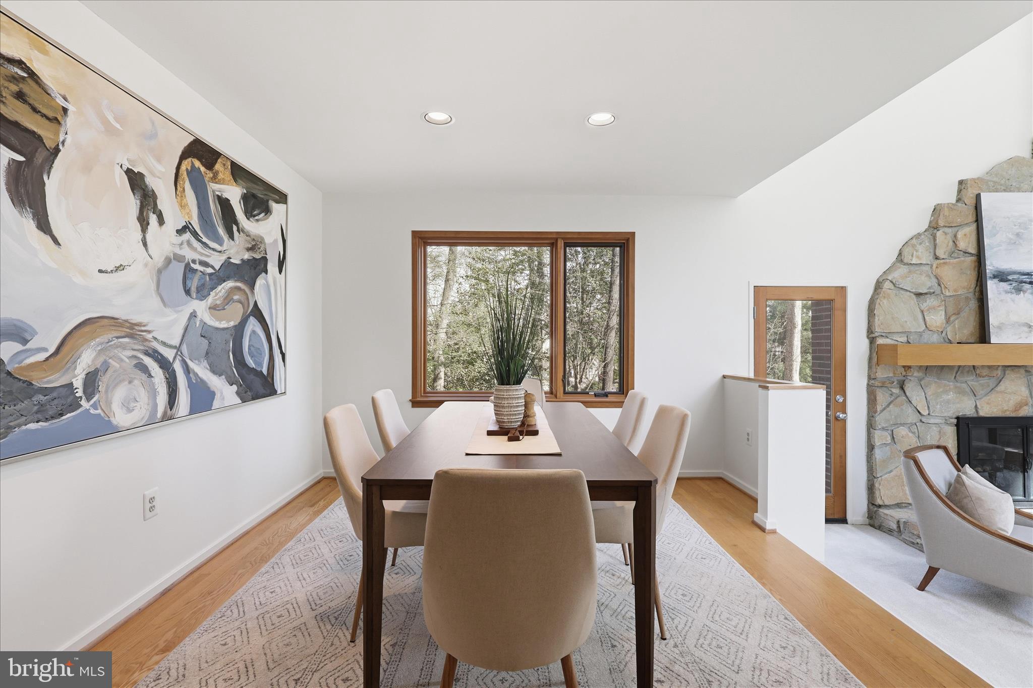 RESTON - Residential