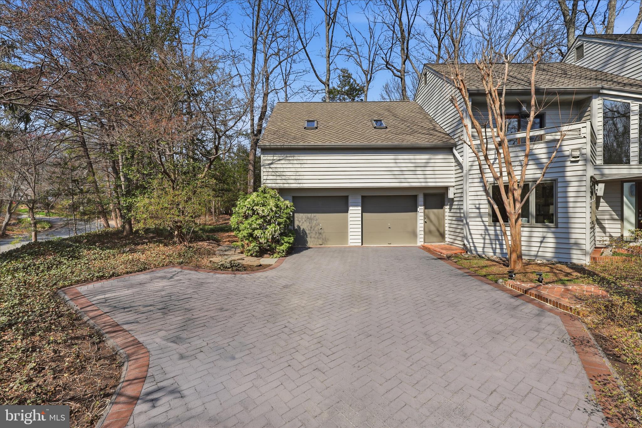 RESTON - Residential