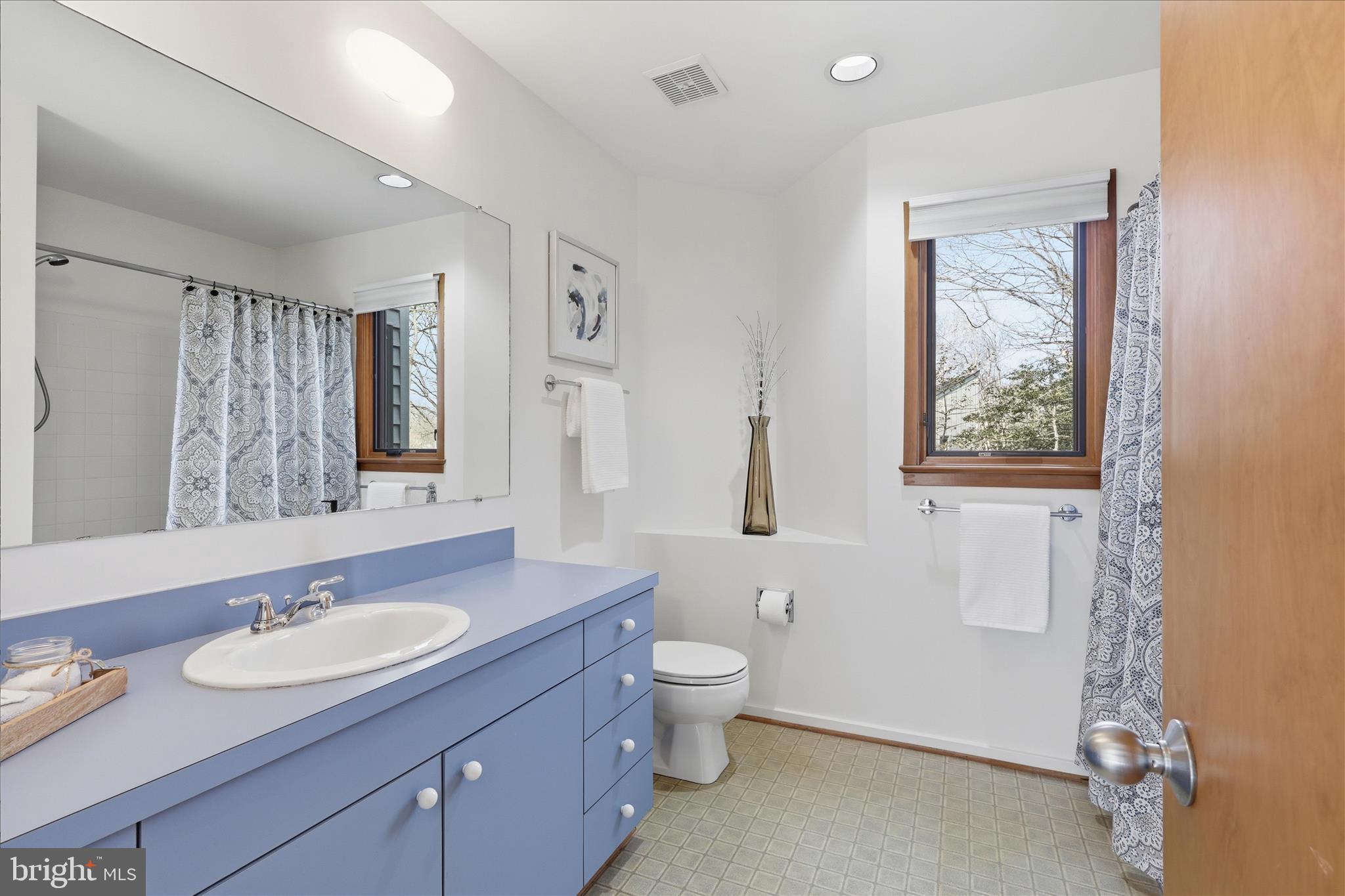 RESTON - Residential