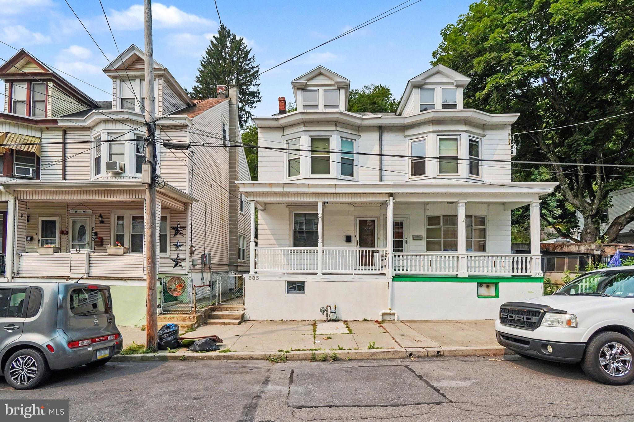 835 WATER STREET