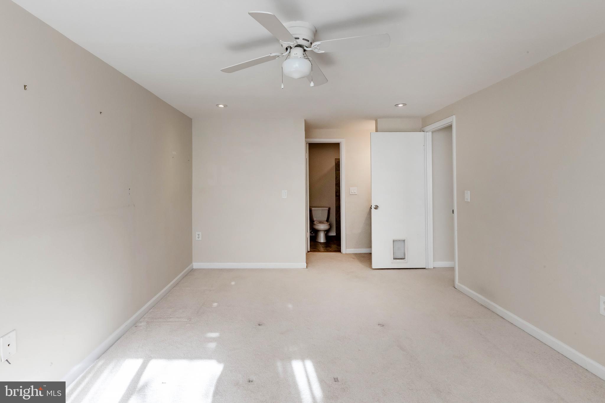 FARMINGDALE - Residential