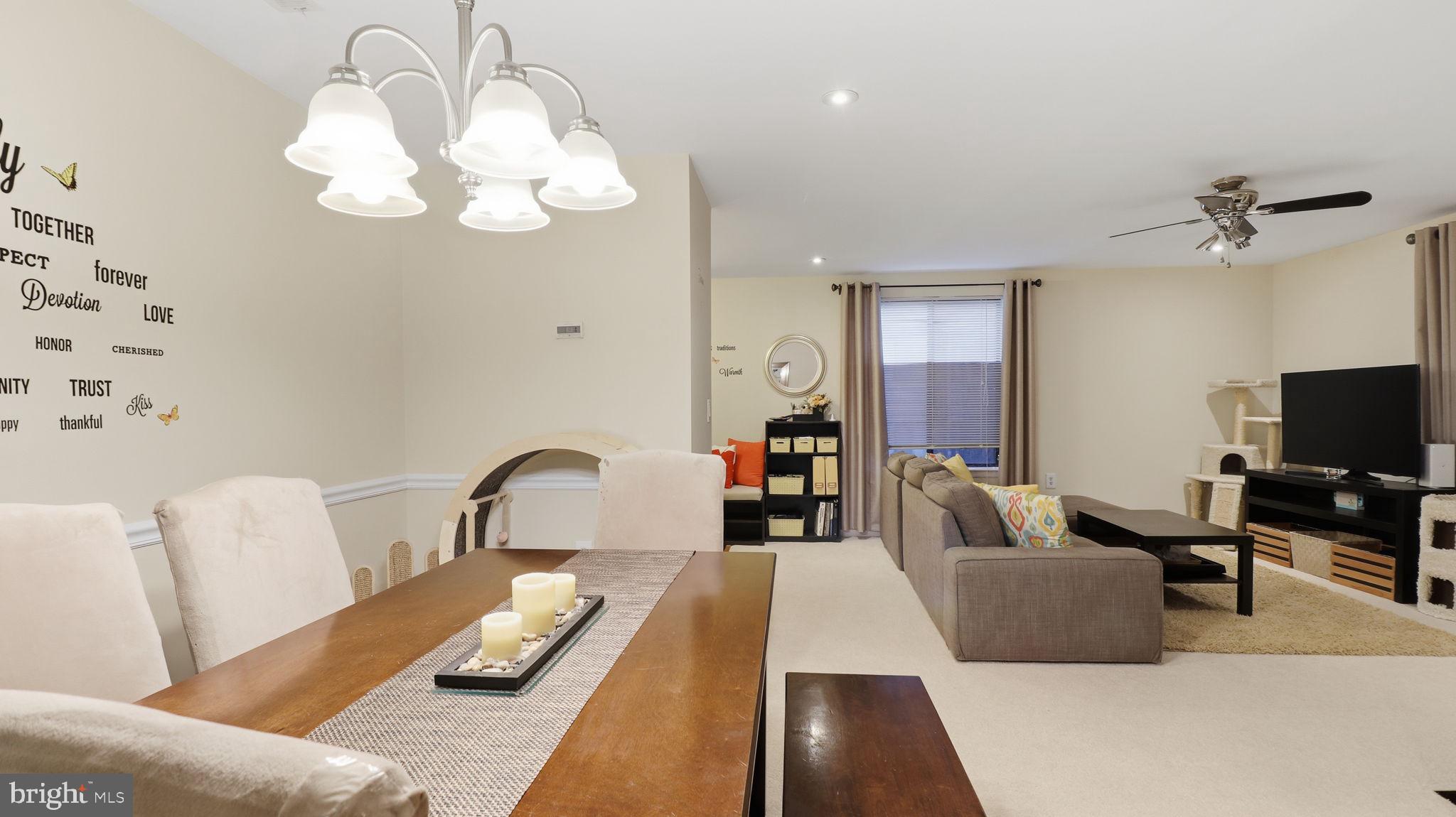 FARMINGDALE - Residential