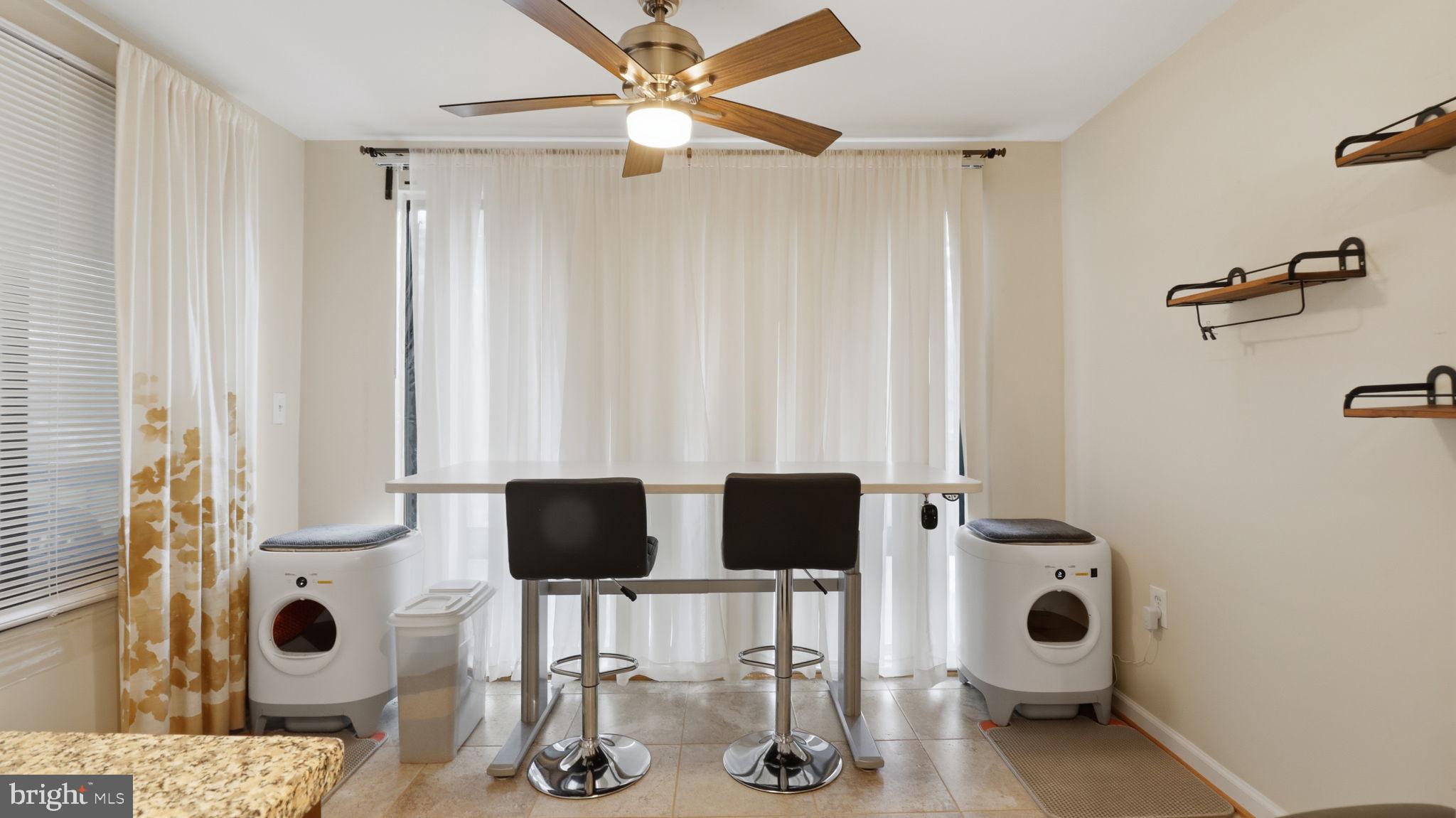 FARMINGDALE - Residential