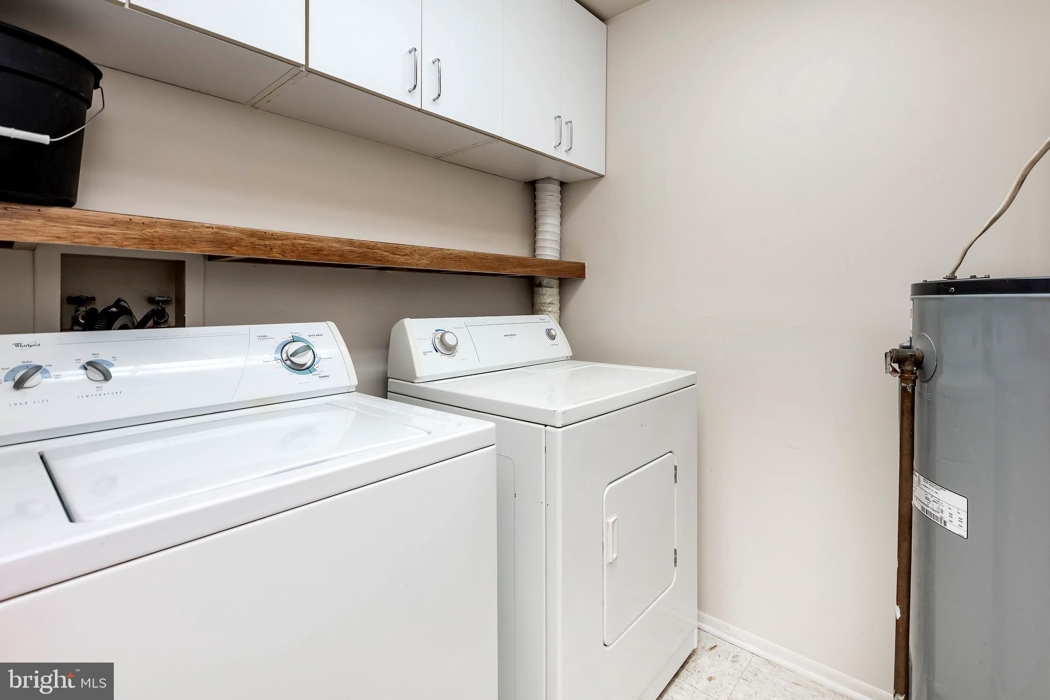 FARMINGDALE - Residential