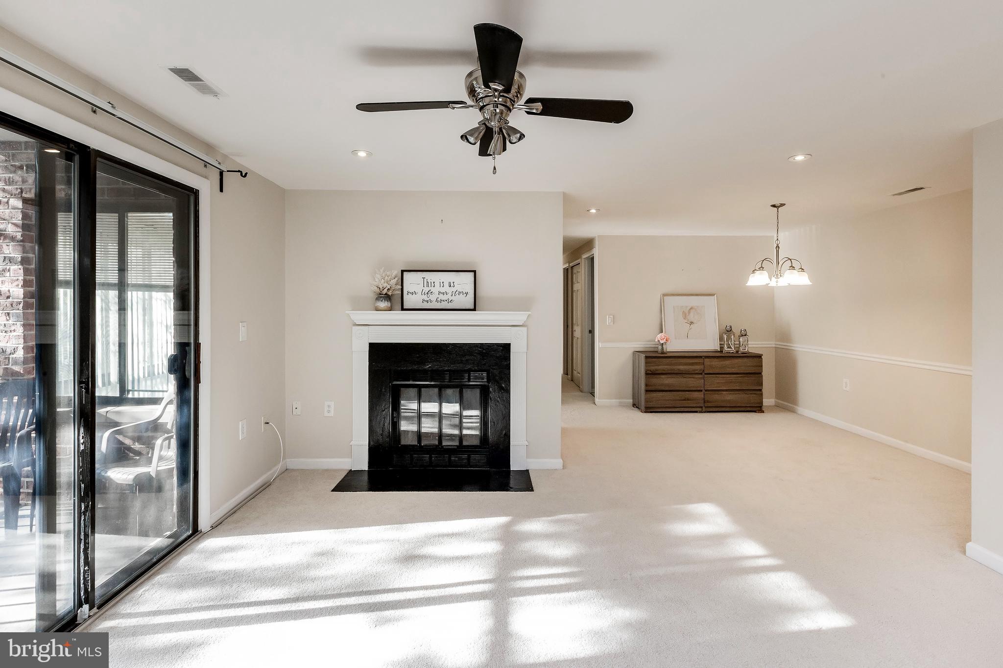 FARMINGDALE - Residential