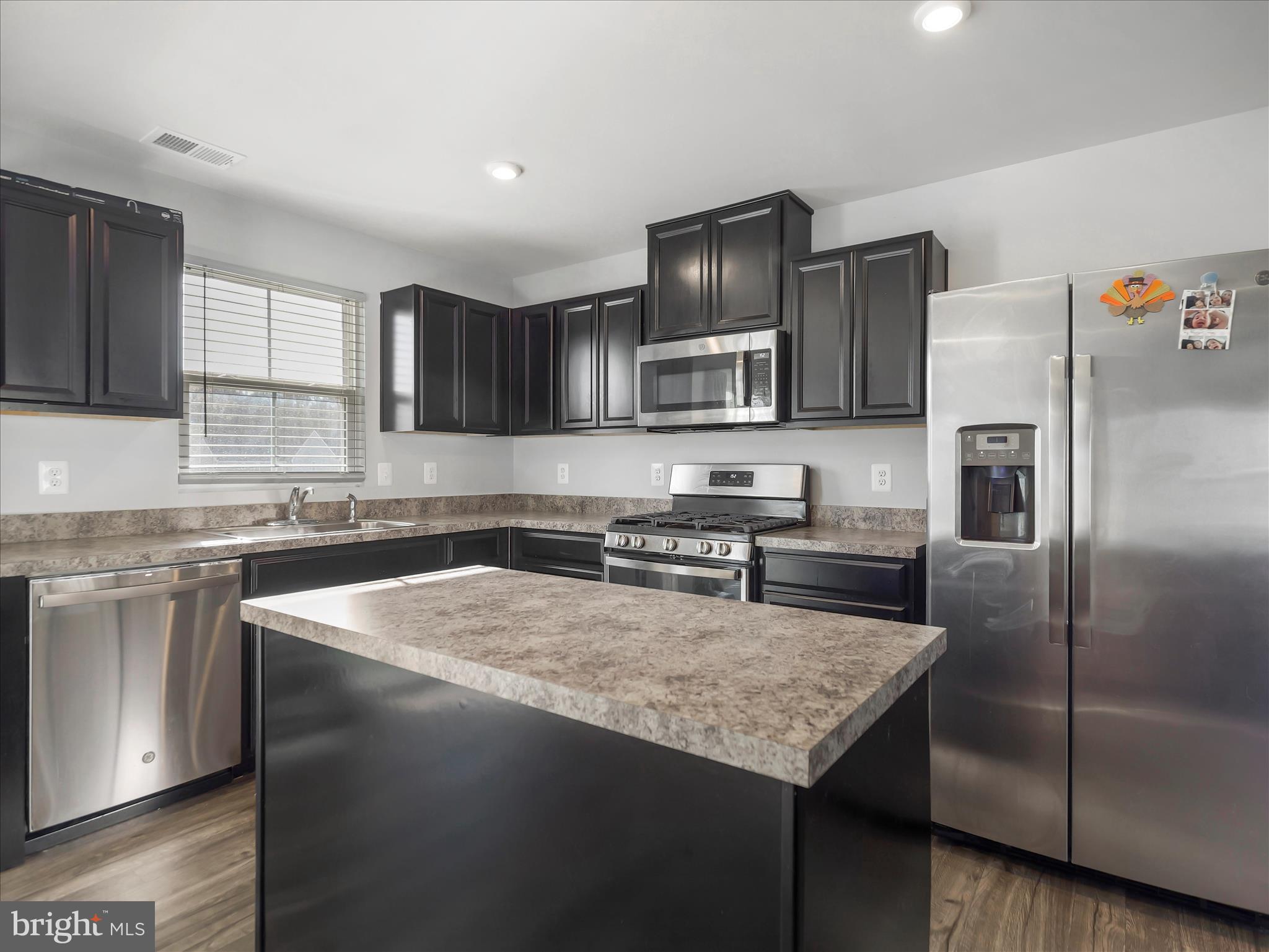 THE LAKES AT MARTINSBURG - Residential