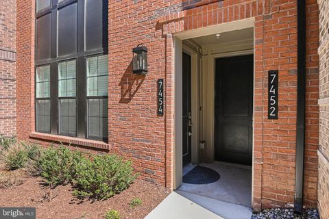 7454 BACKETT WOOD TERRACE 403 MCLEAN VA 22102