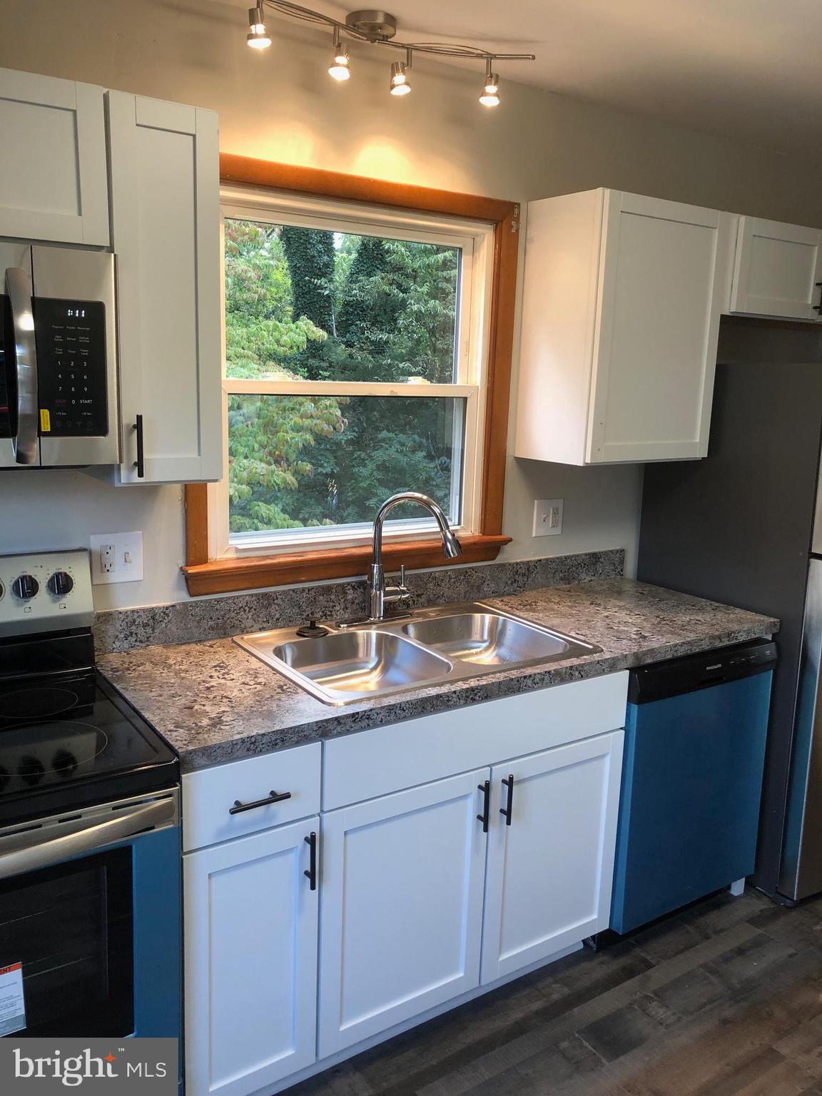 NORTH END - Residential Lease