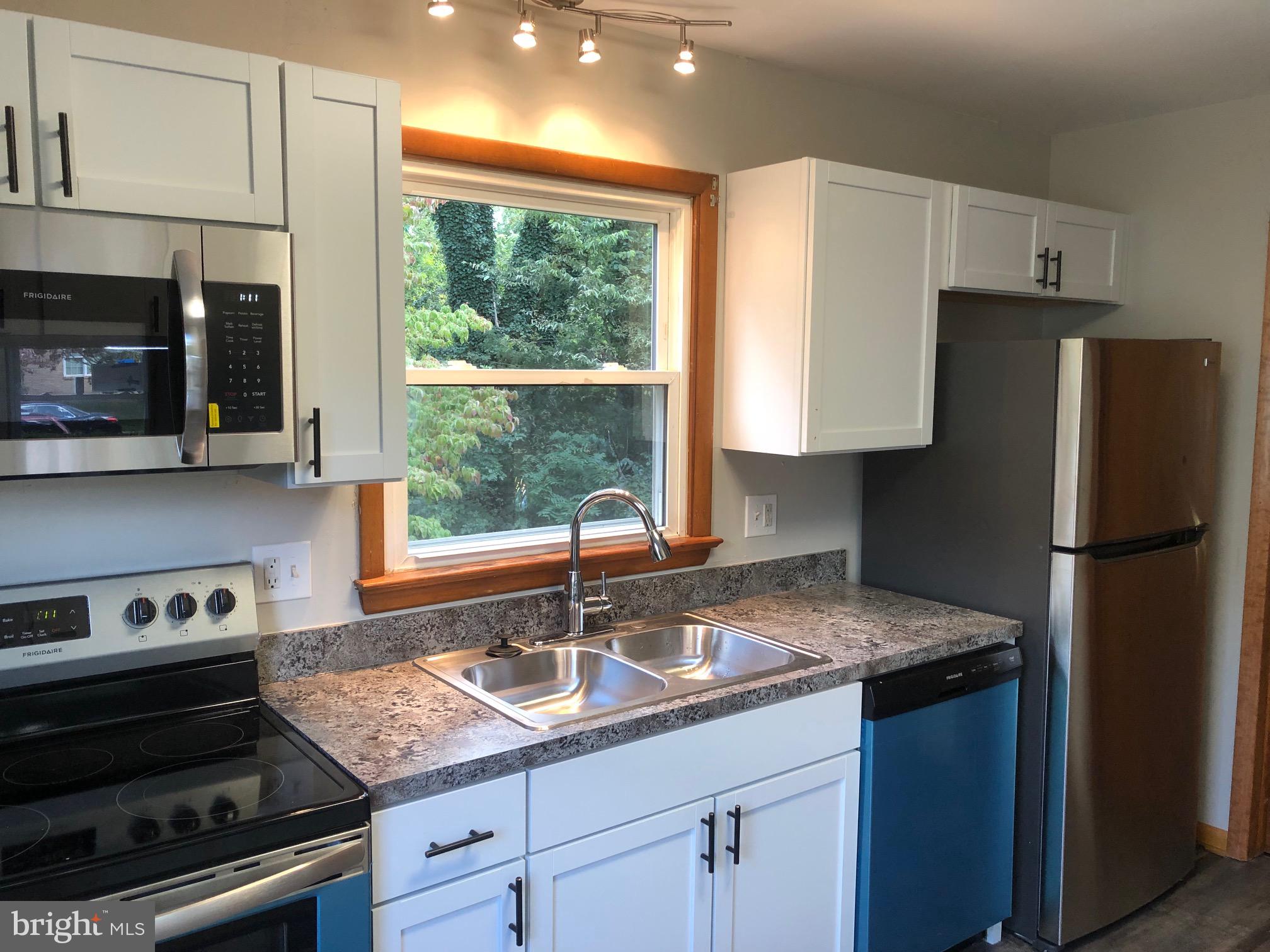 NORTH END - Residential Lease