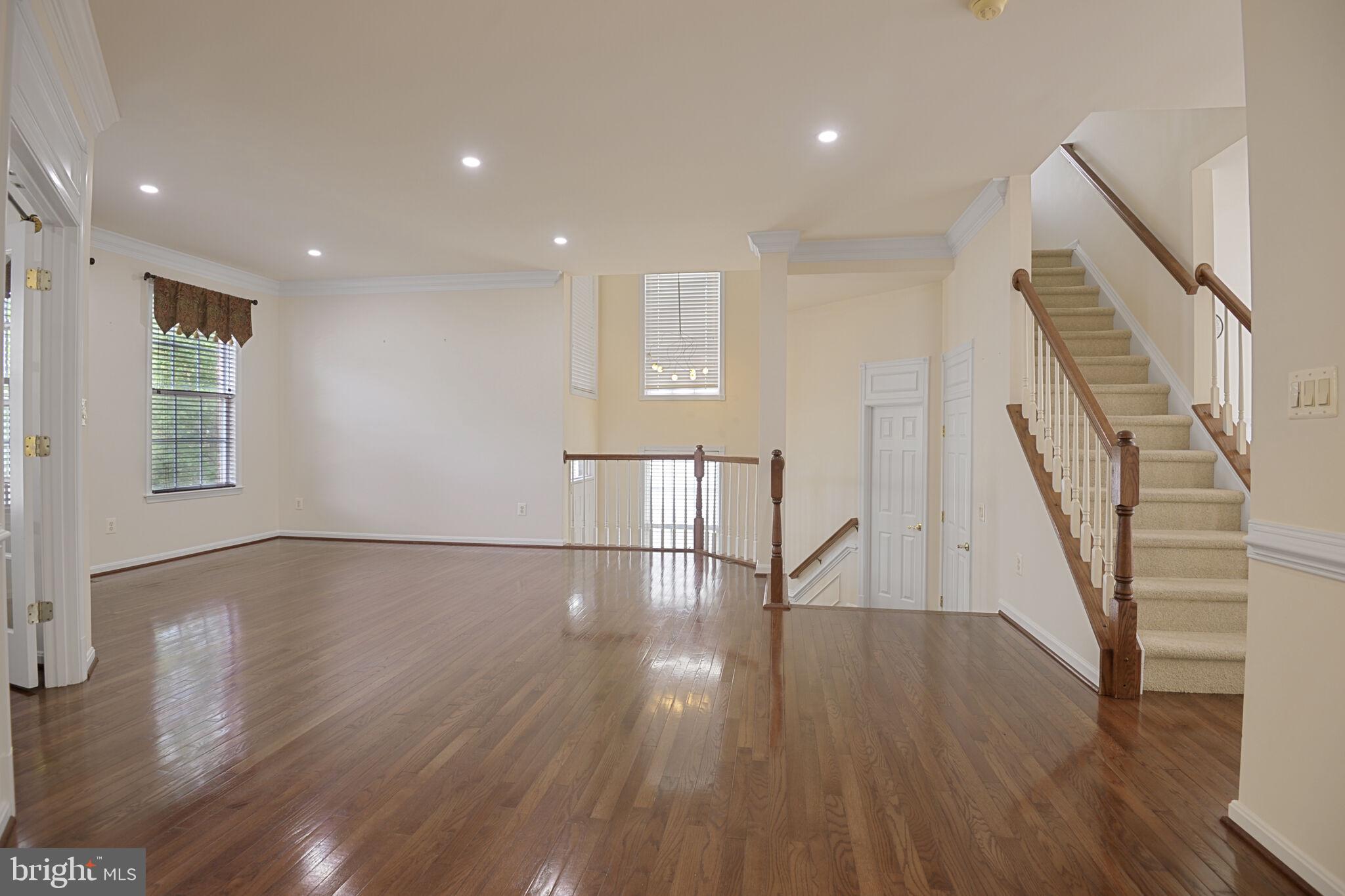 POTOMAC LAKES - Residential