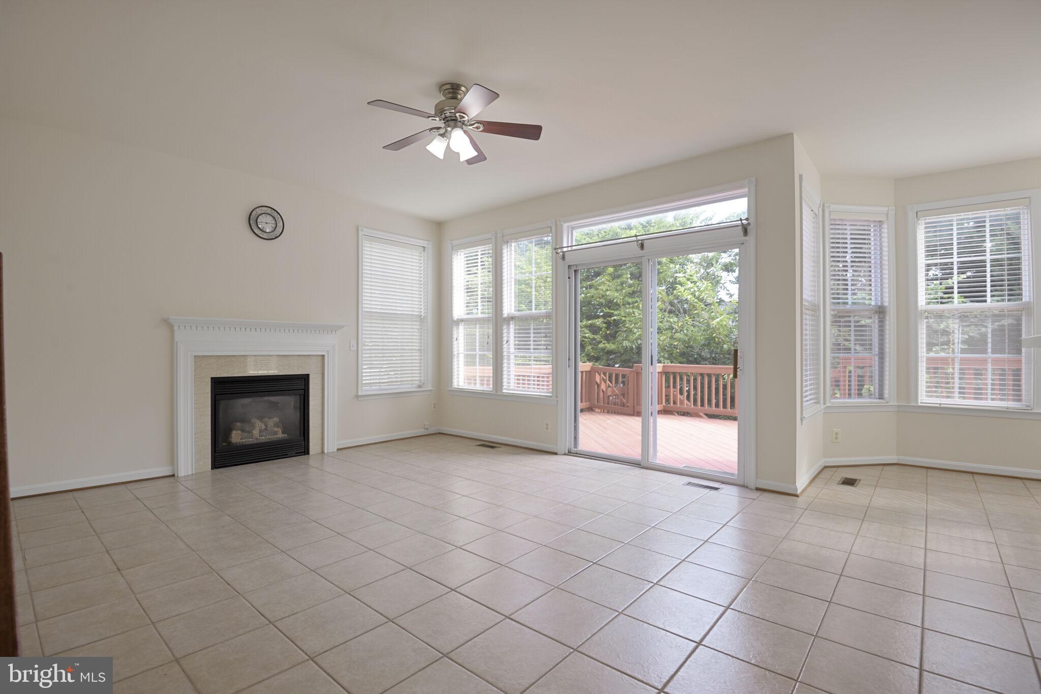 POTOMAC LAKES - Residential