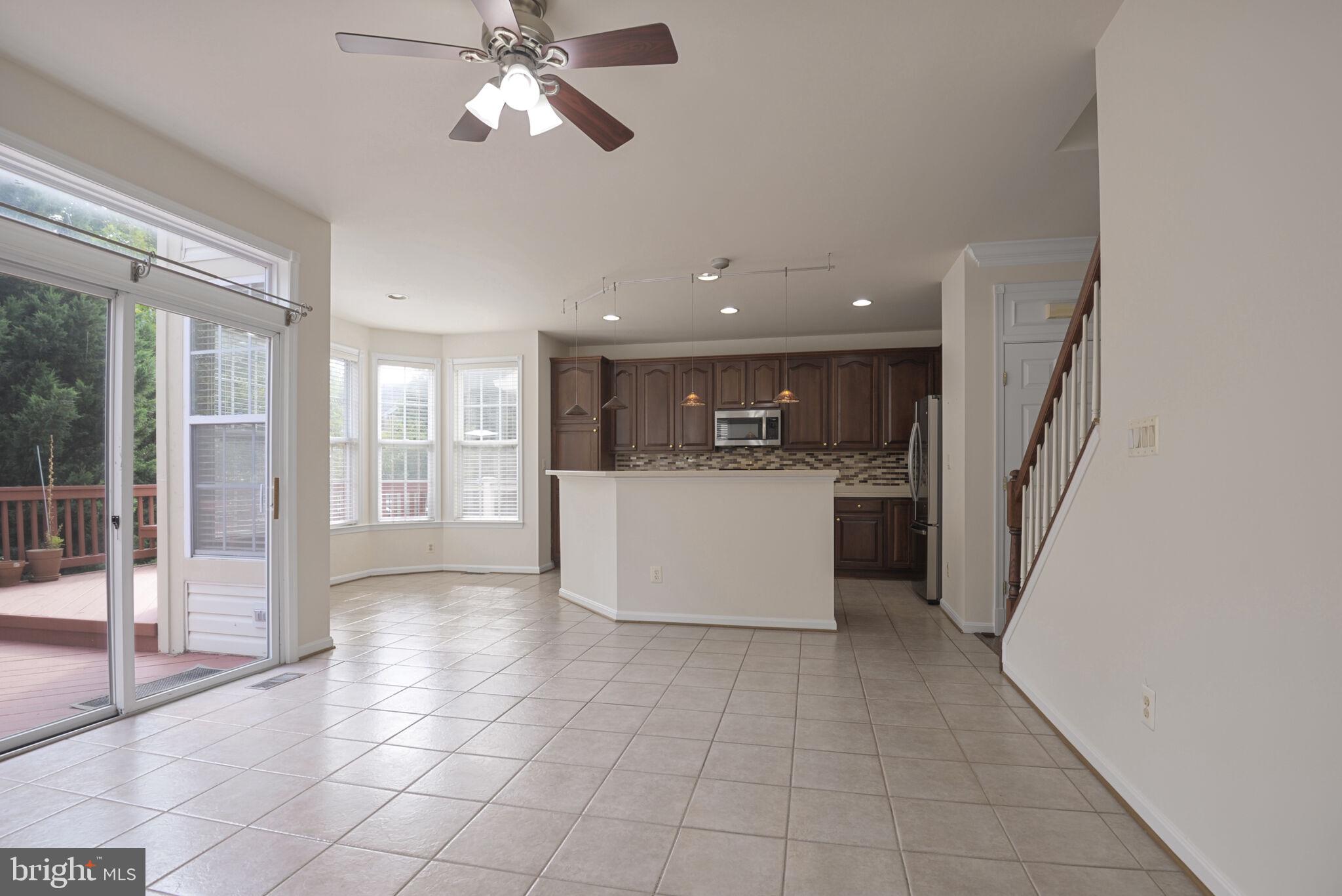 POTOMAC LAKES - Residential