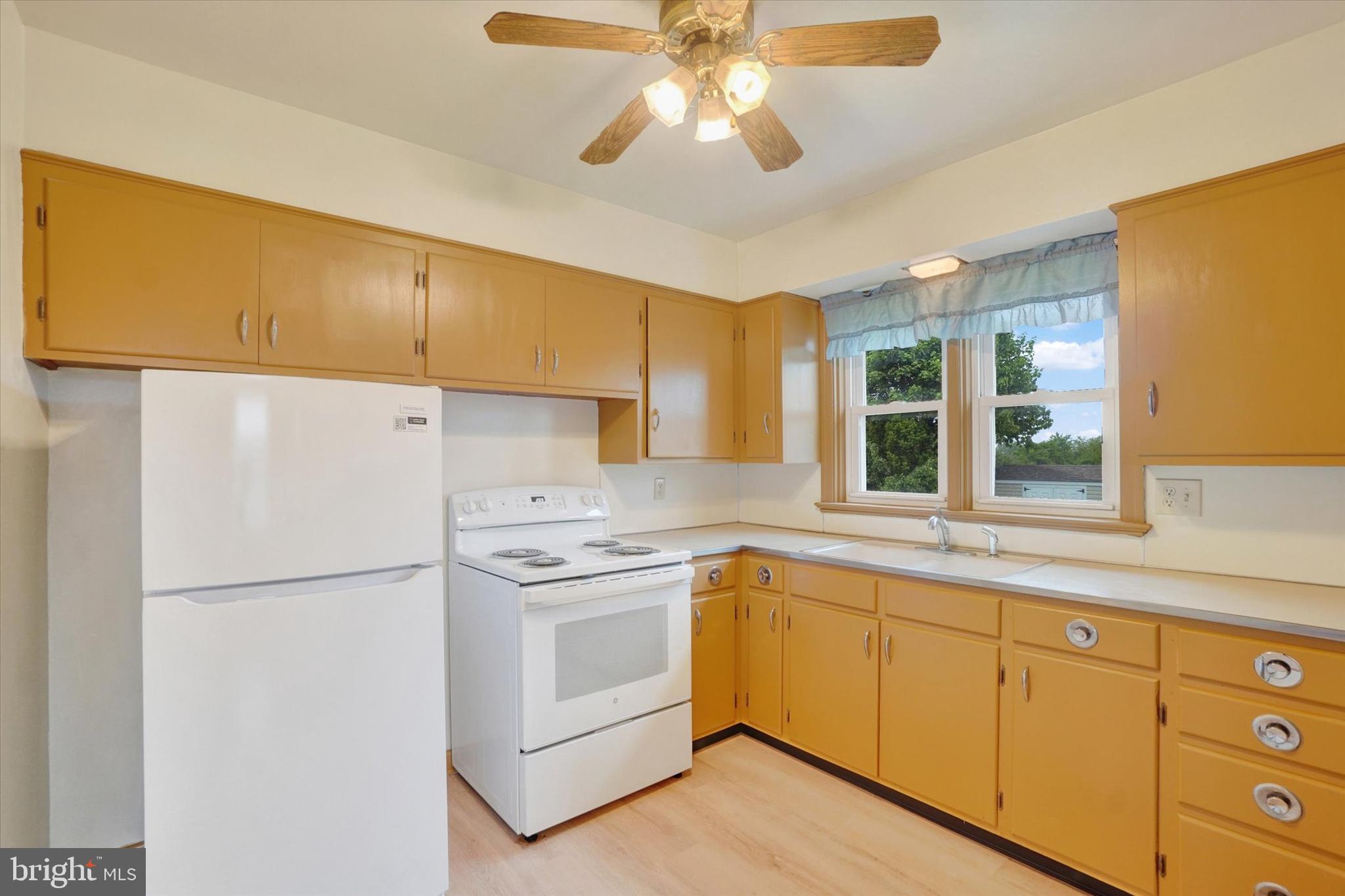 RED LION - Residential