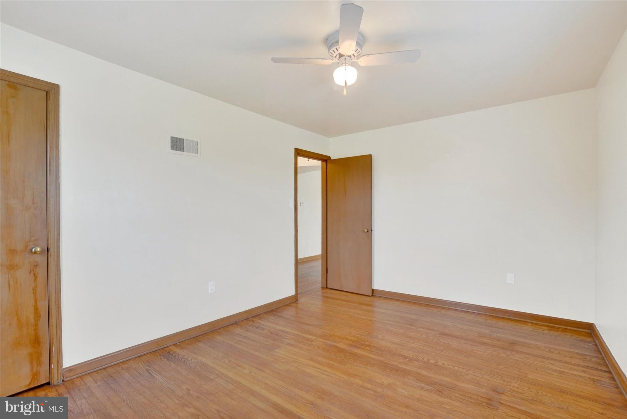 RED LION - Residential