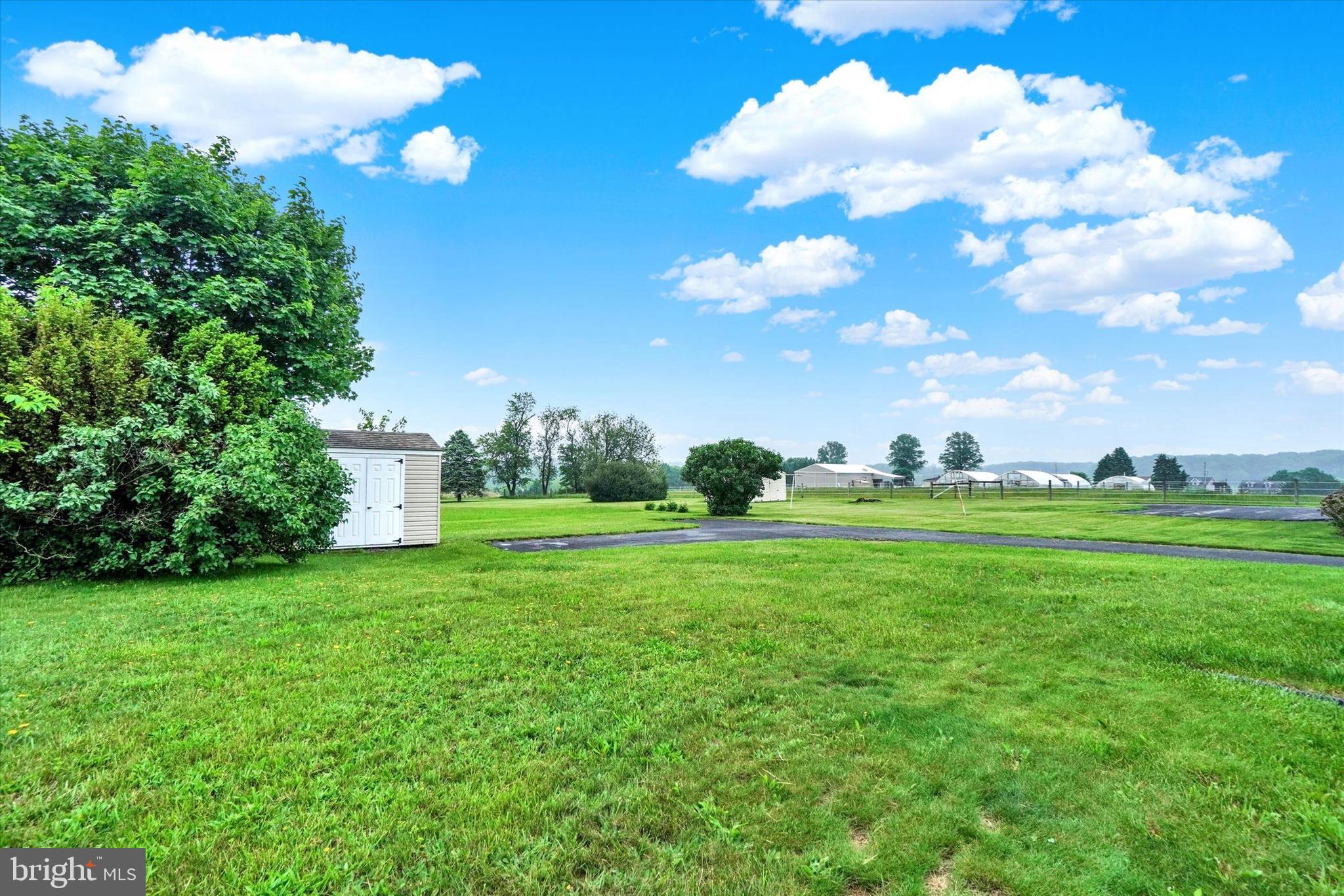 RED LION - Residential