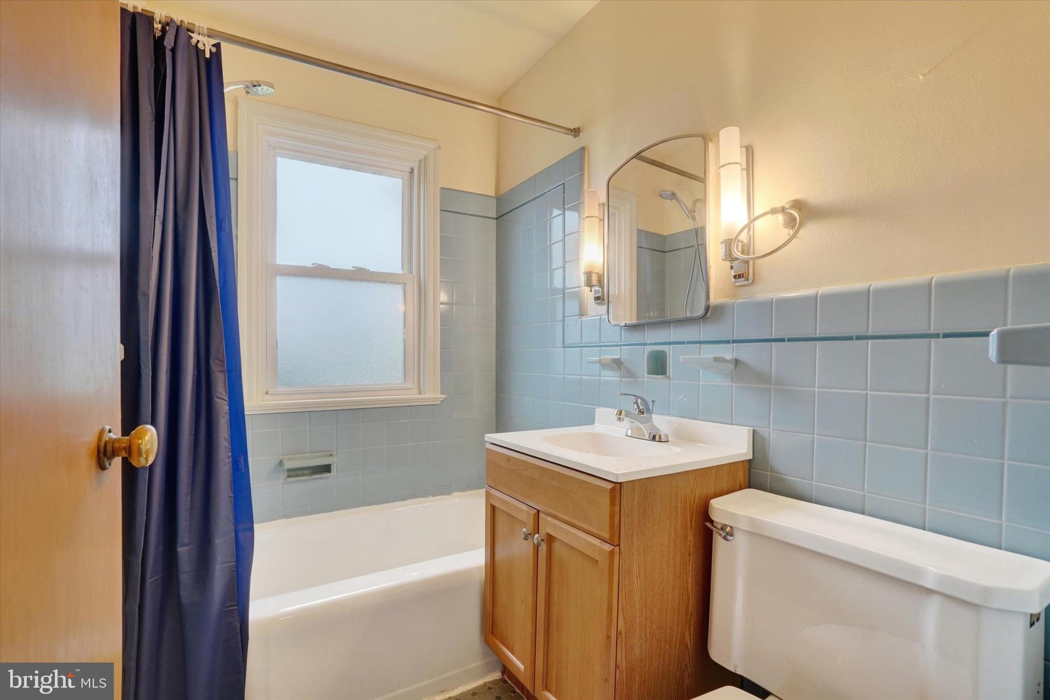 RED LION - Residential