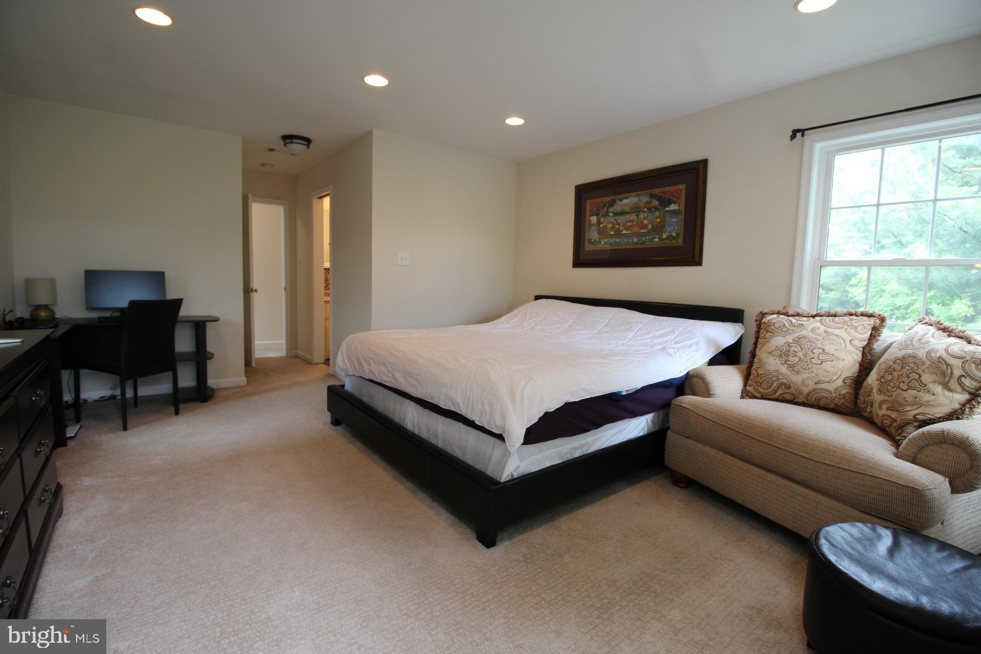 CHANTILLY HIGHLANDS - Residential Lease