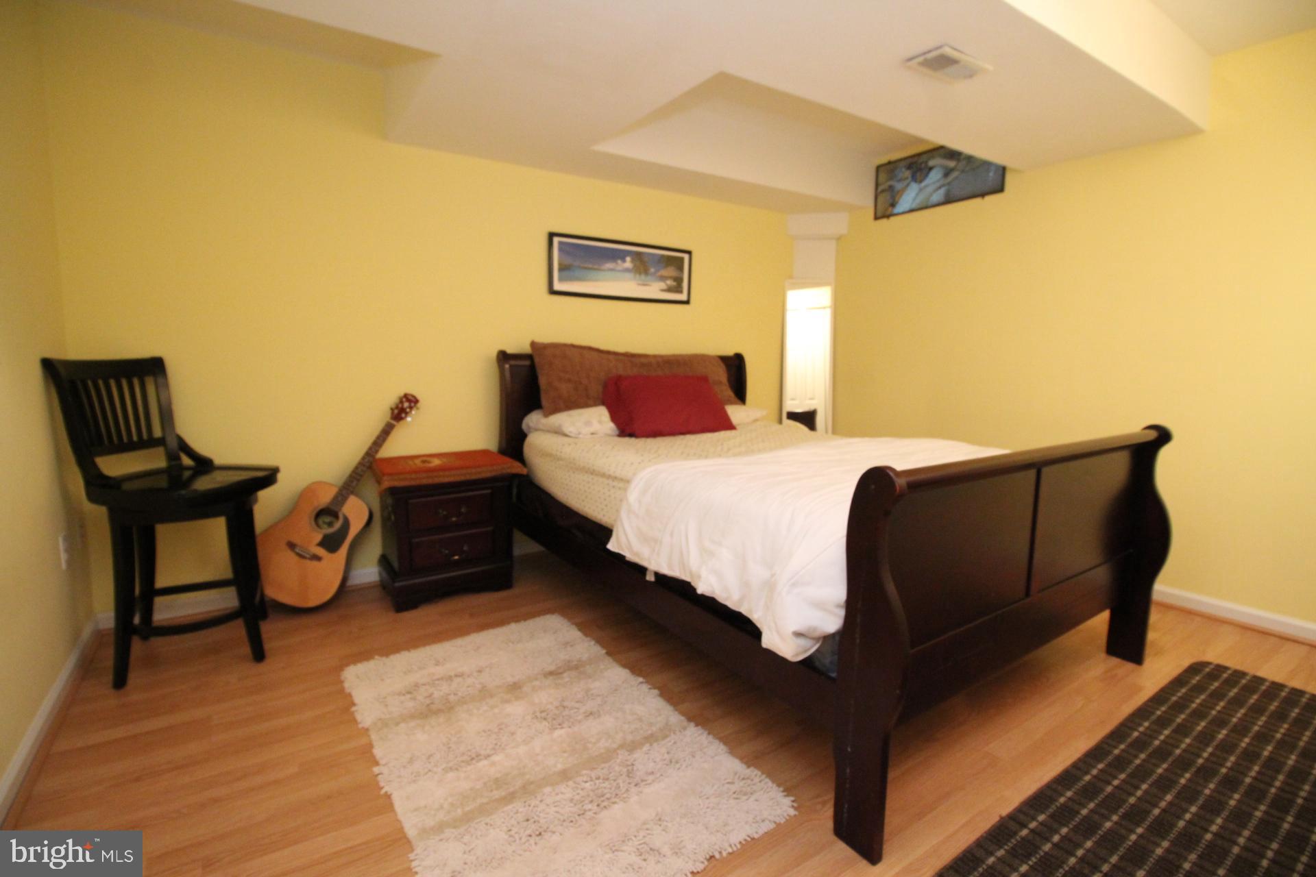 CHANTILLY HIGHLANDS - Residential Lease