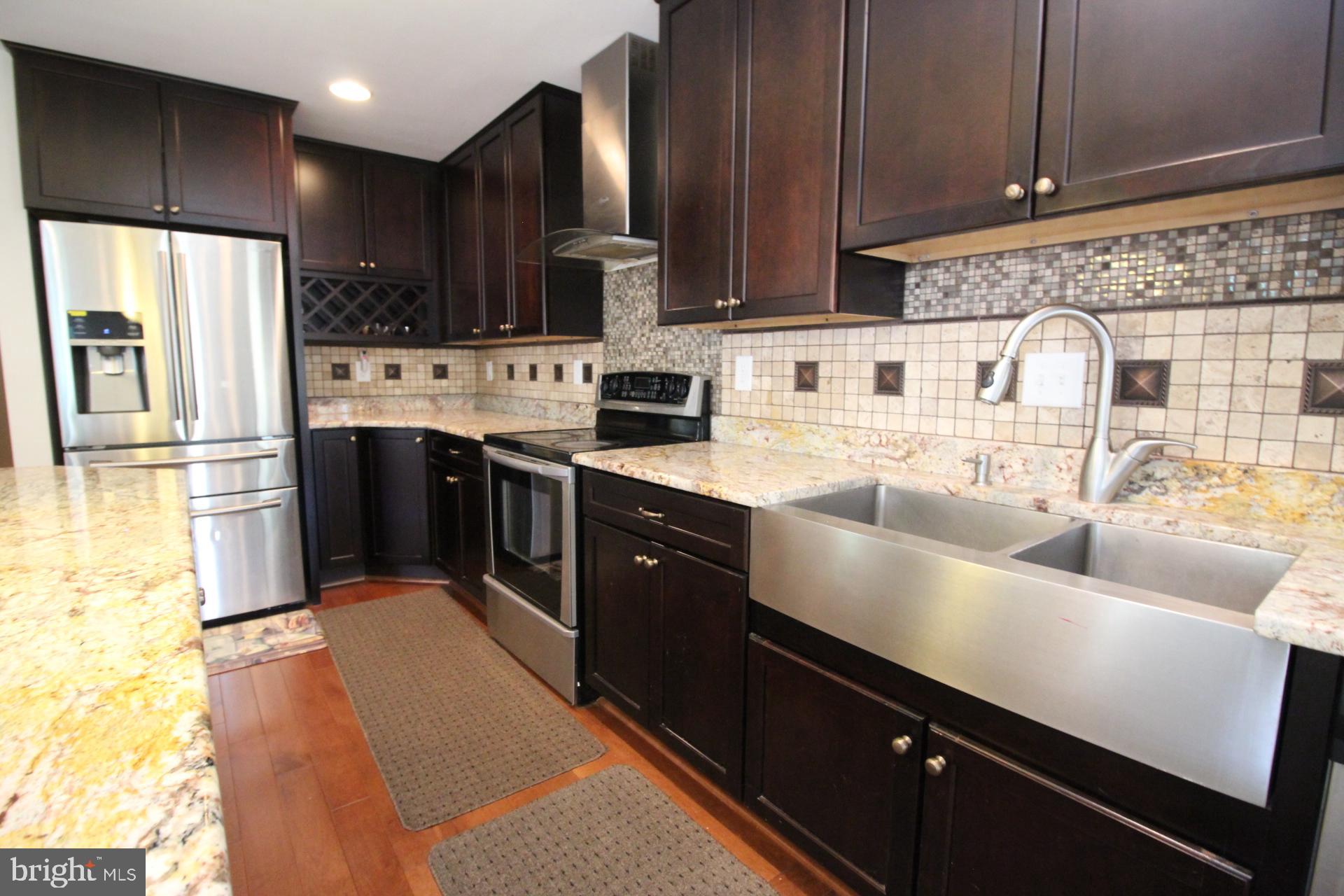 CHANTILLY HIGHLANDS - Residential Lease