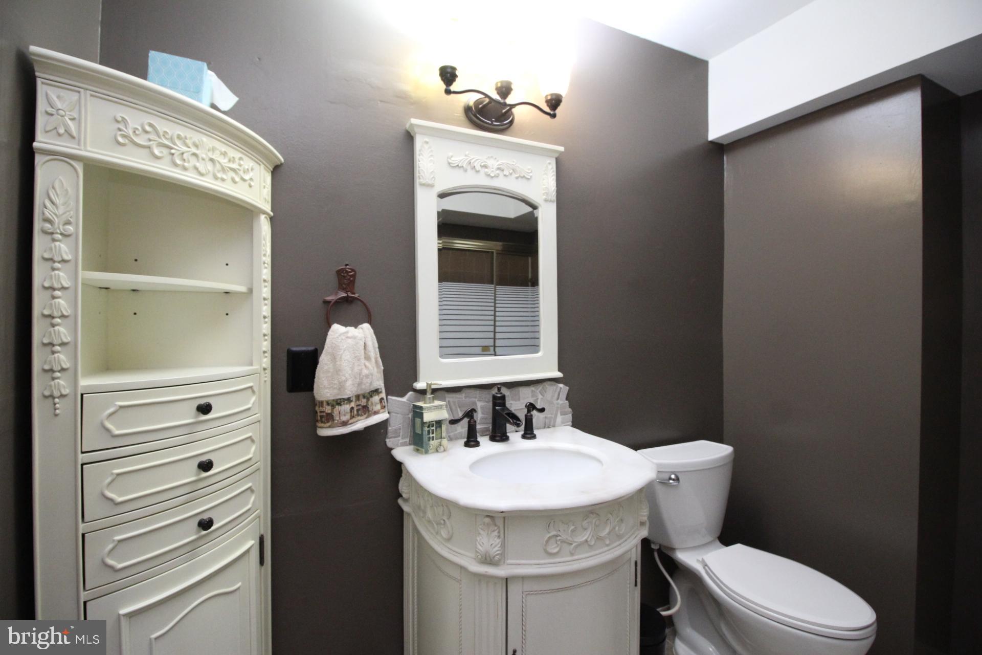 CHANTILLY HIGHLANDS - Residential Lease