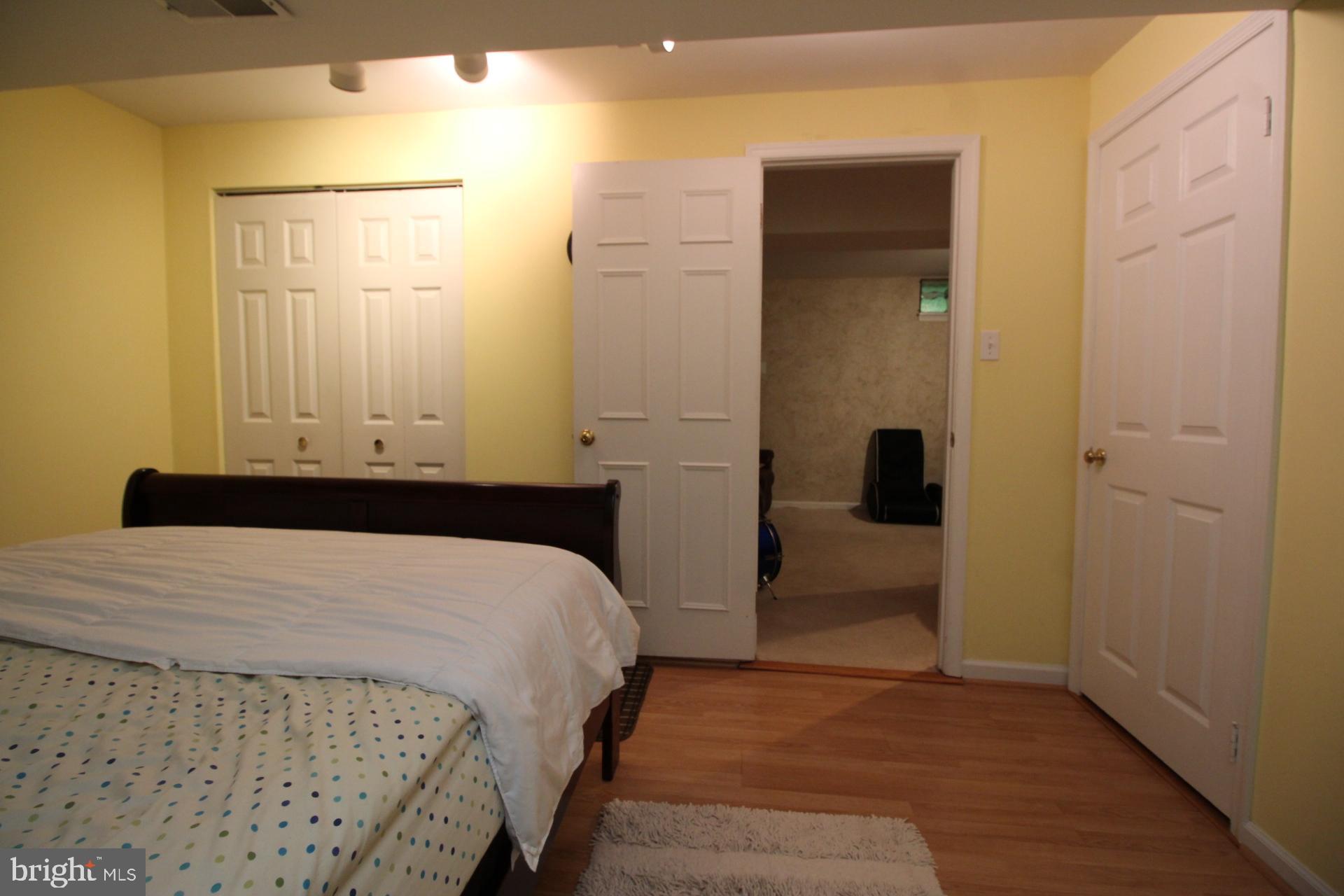 CHANTILLY HIGHLANDS - Residential Lease