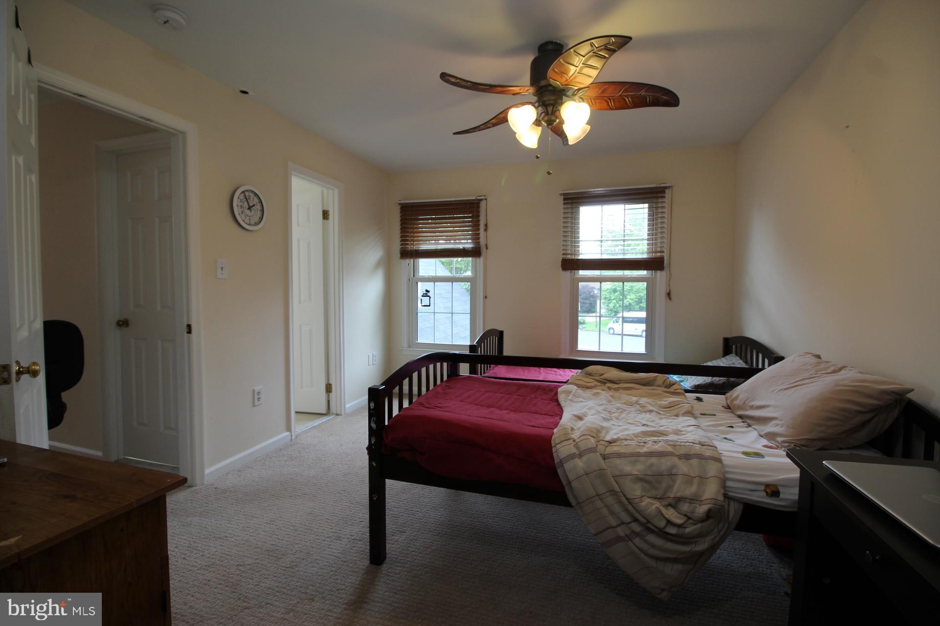 CHANTILLY HIGHLANDS - Residential Lease