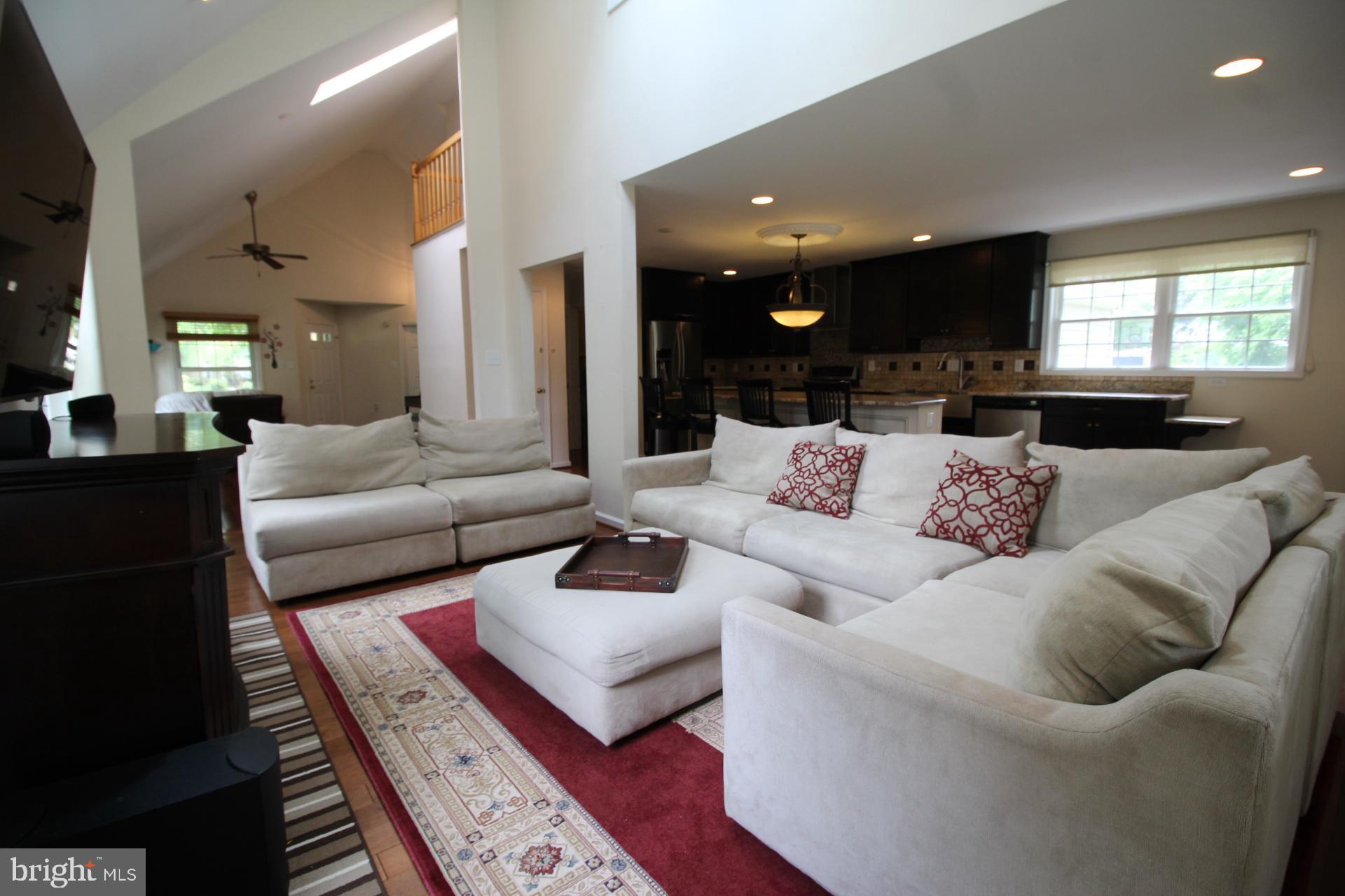 CHANTILLY HIGHLANDS - Residential Lease