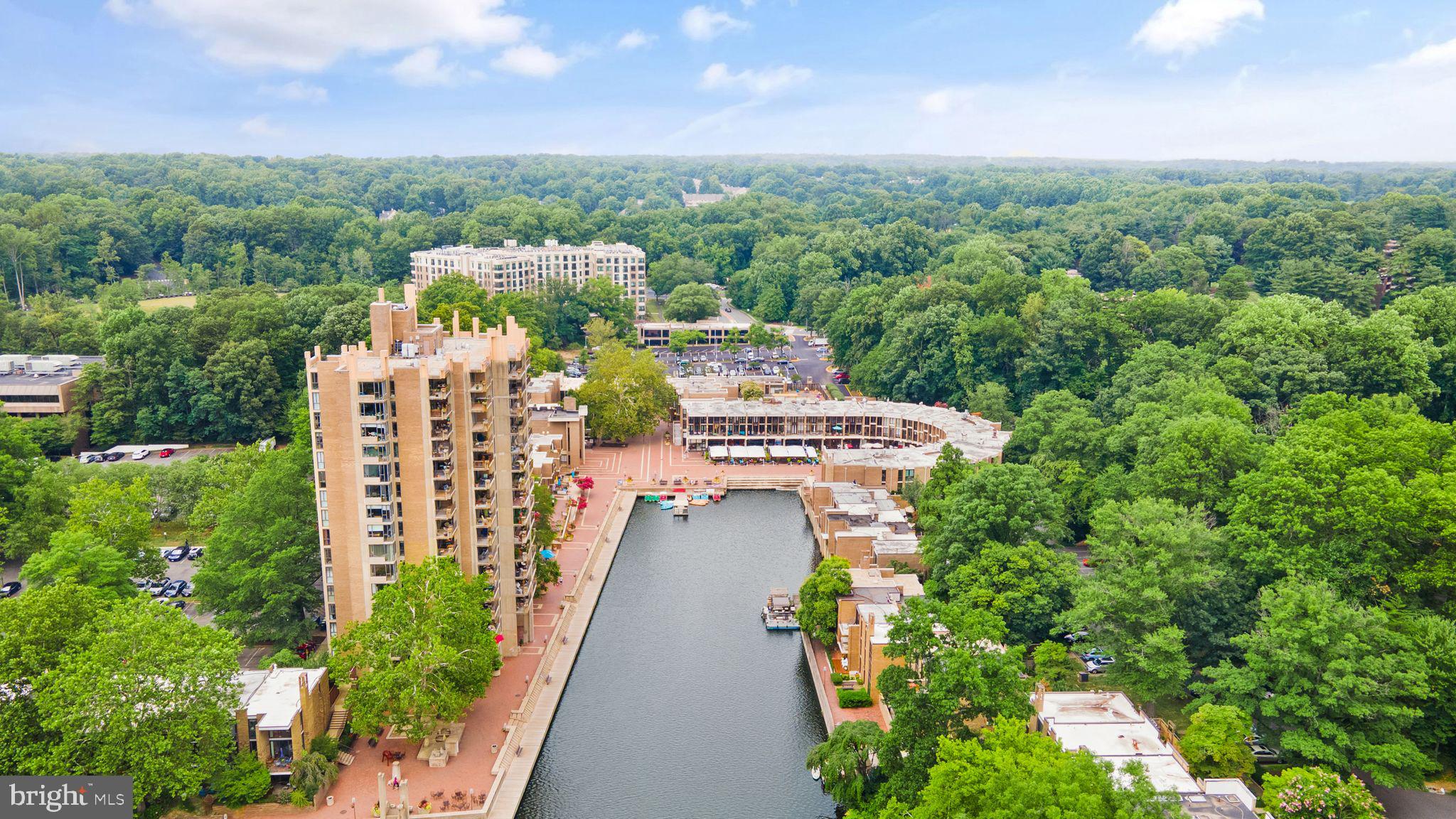 RESTON - Residential