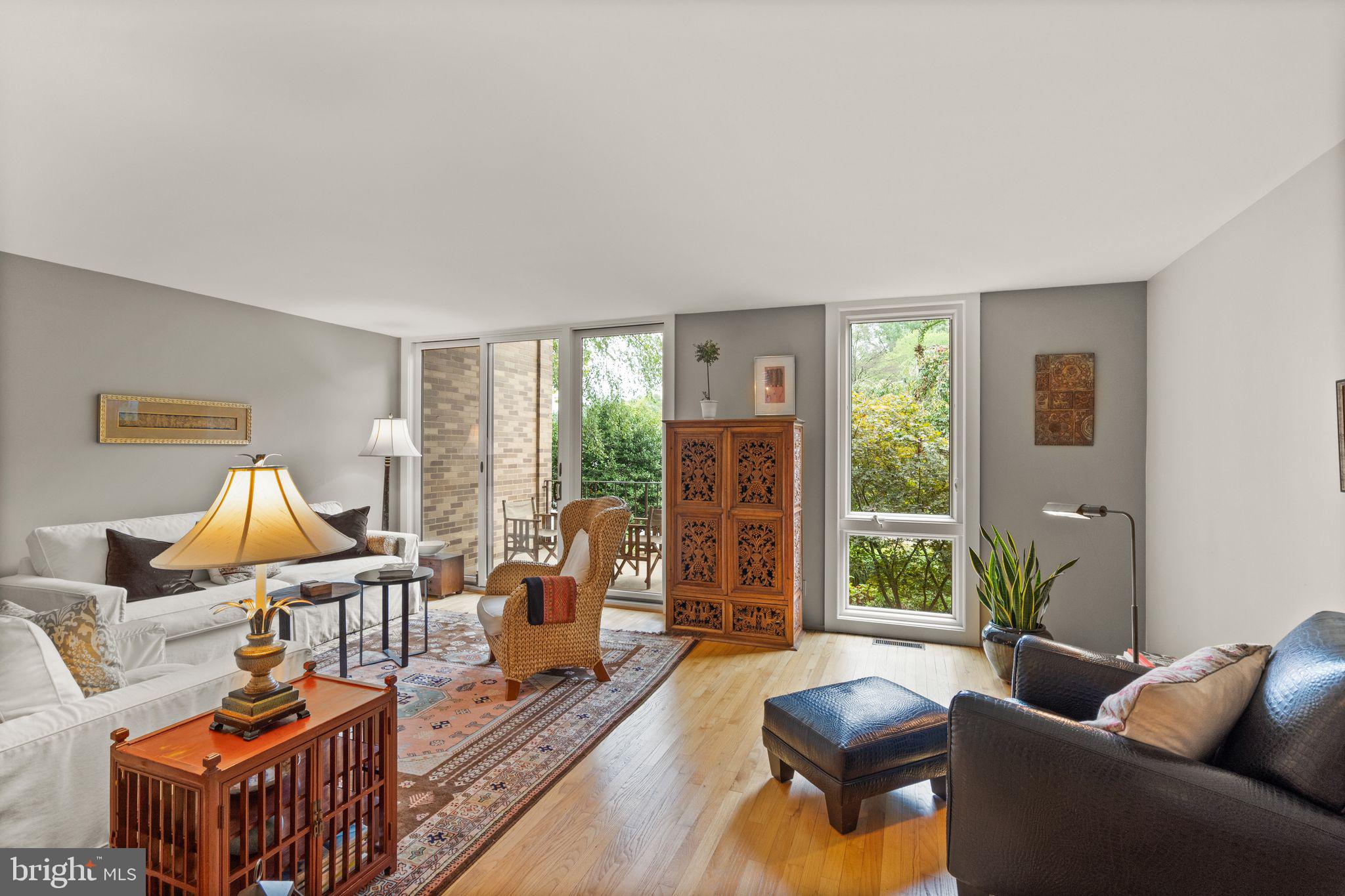 RESTON - Residential